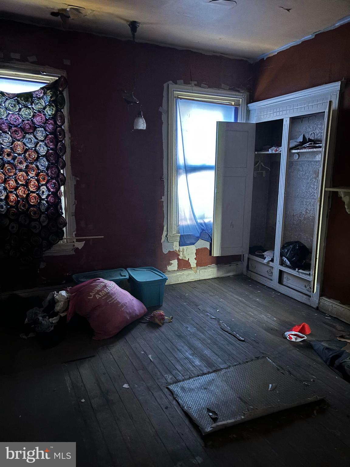 BELMONT - Residential