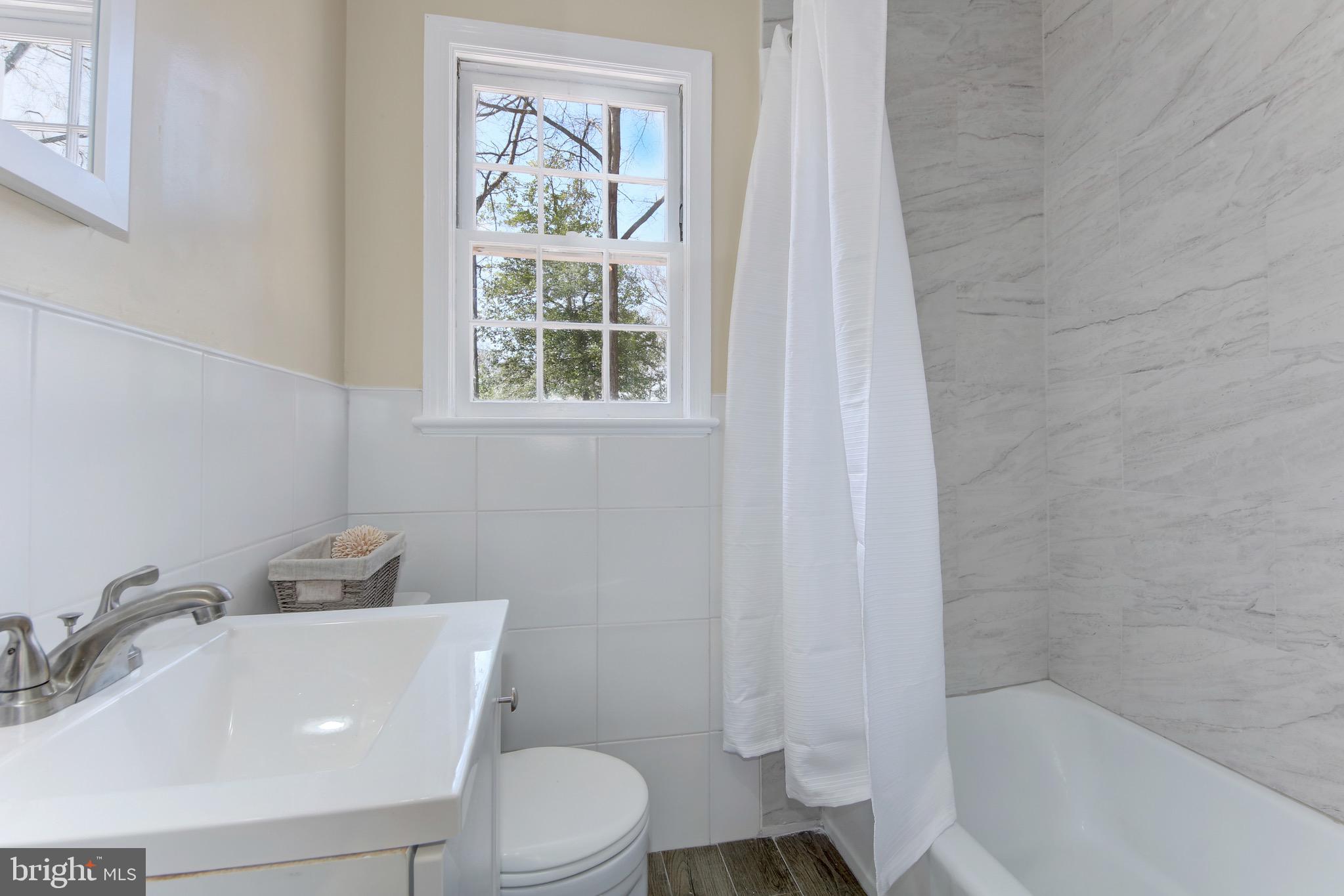 MT VERNON TERRACE - Residential