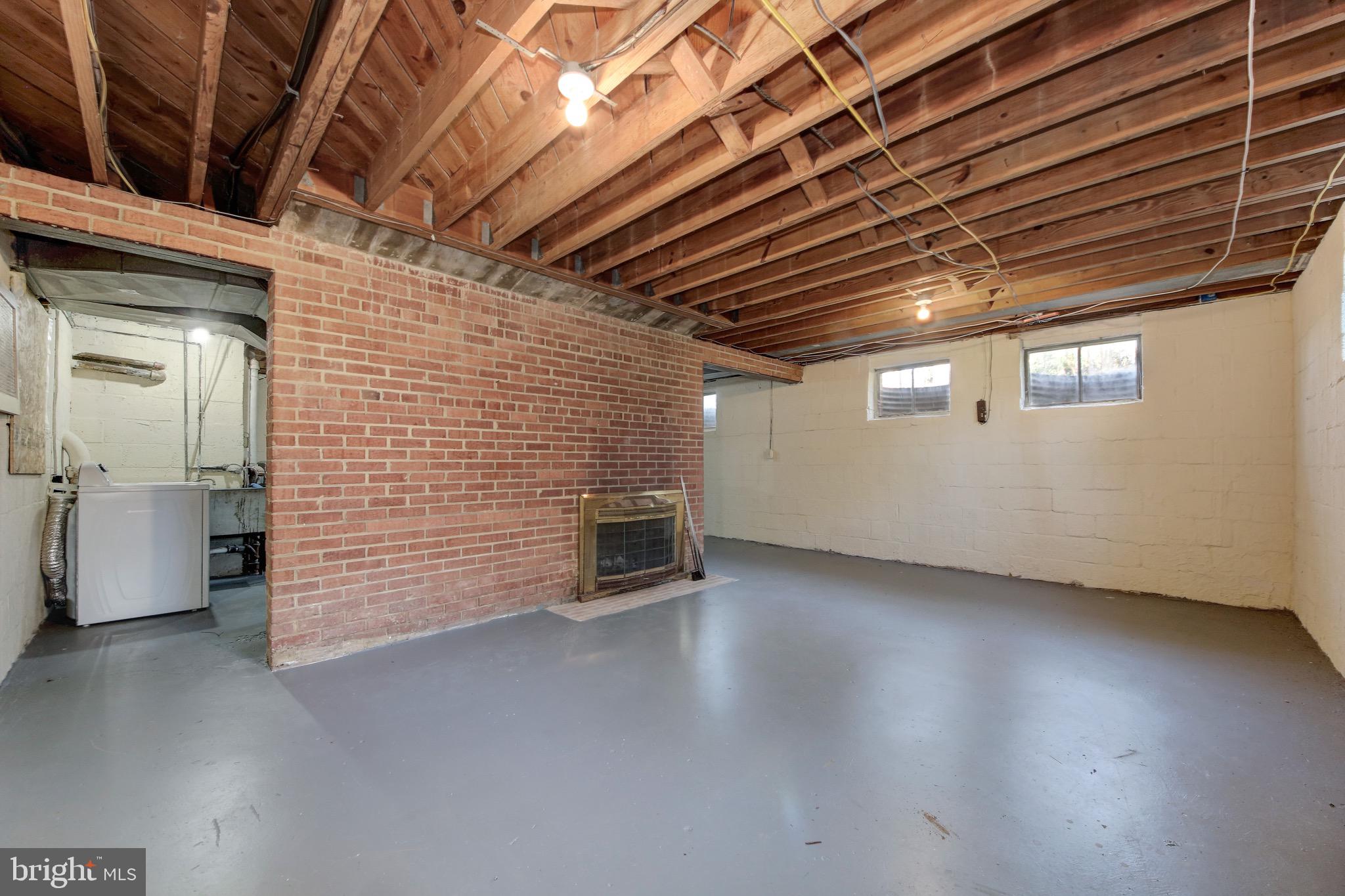 MT VERNON TERRACE - Residential