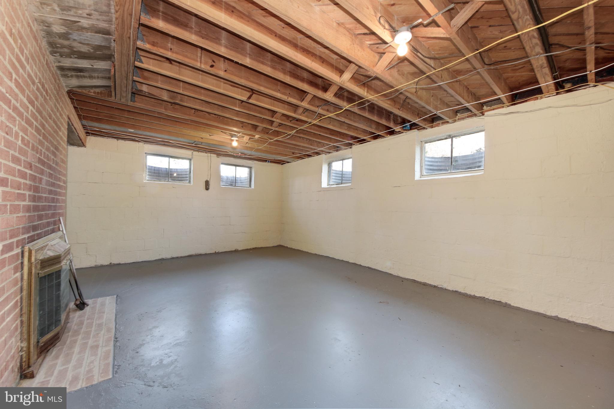 MT VERNON TERRACE - Residential