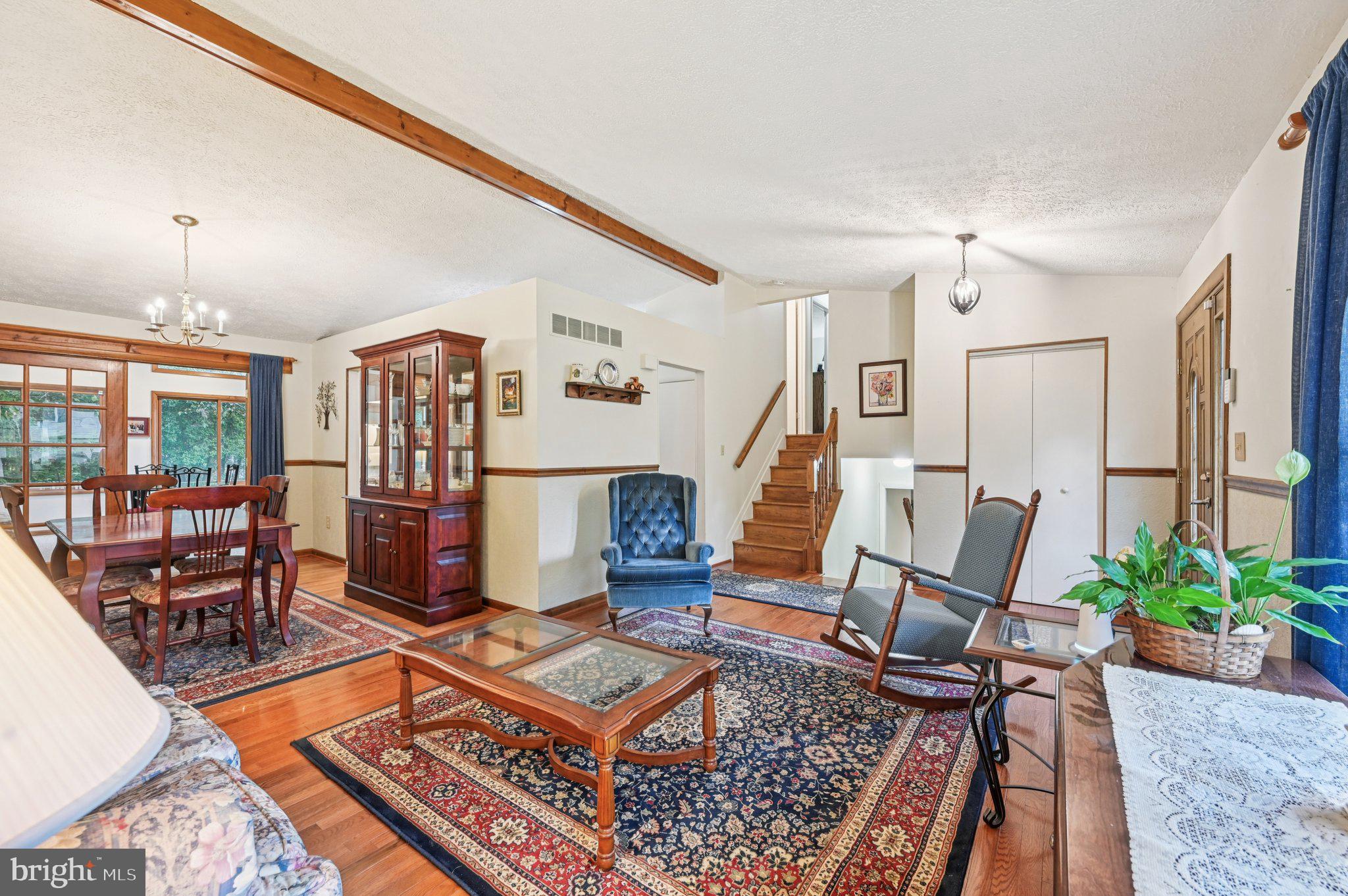 794 TREMAINE WAY