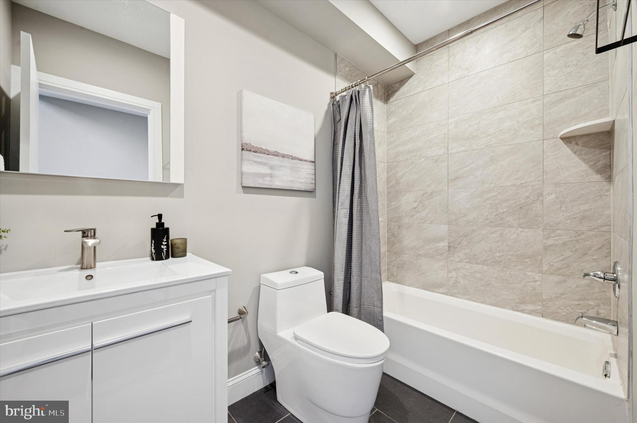 POINT BREEZE - Residential