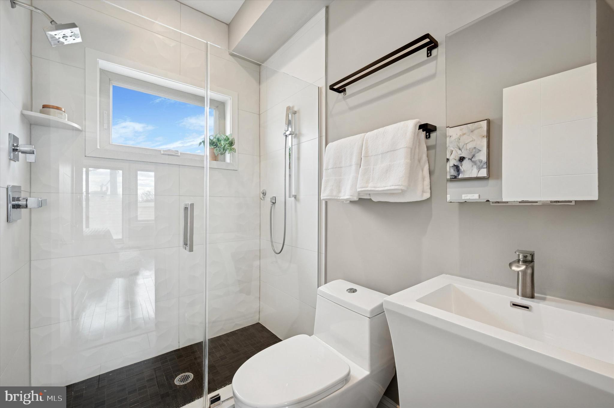 POINT BREEZE - Residential