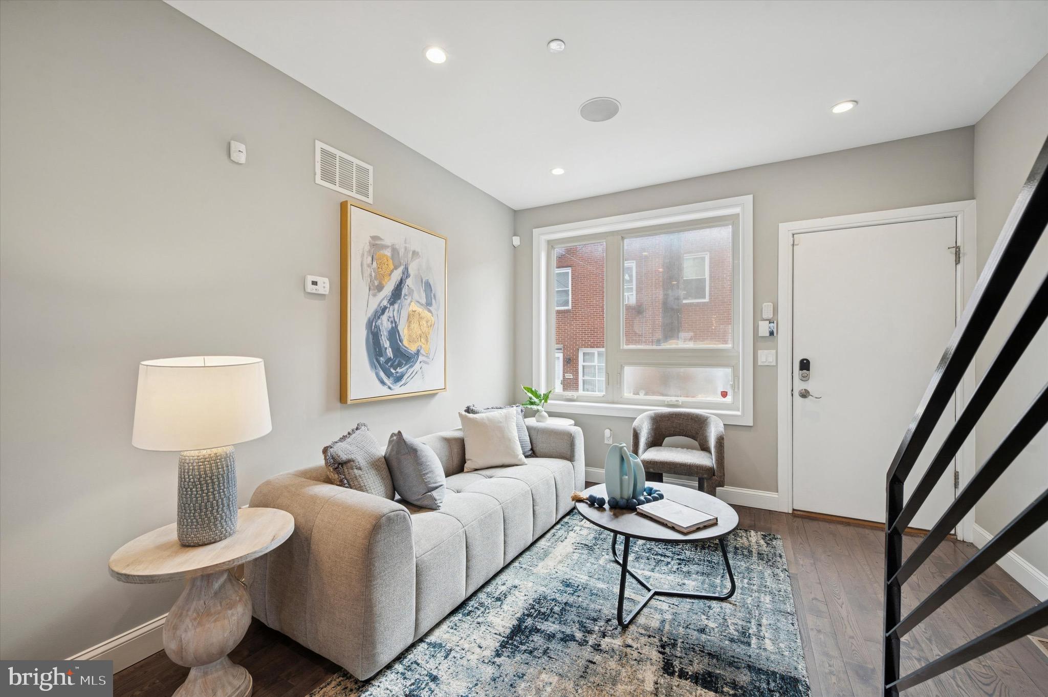 POINT BREEZE - Residential