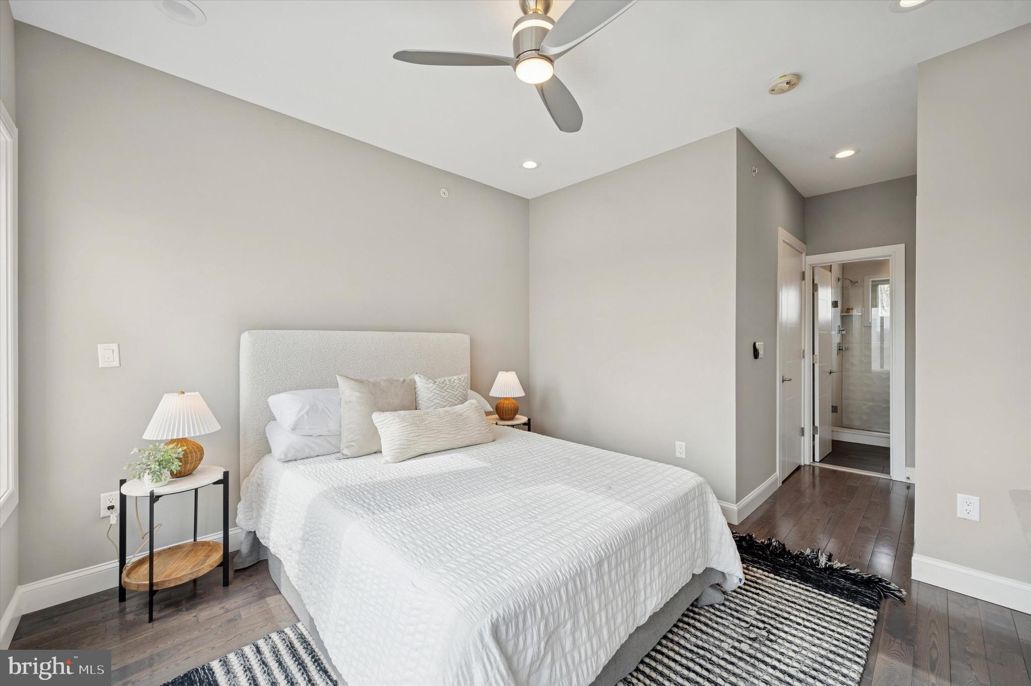 POINT BREEZE - Residential