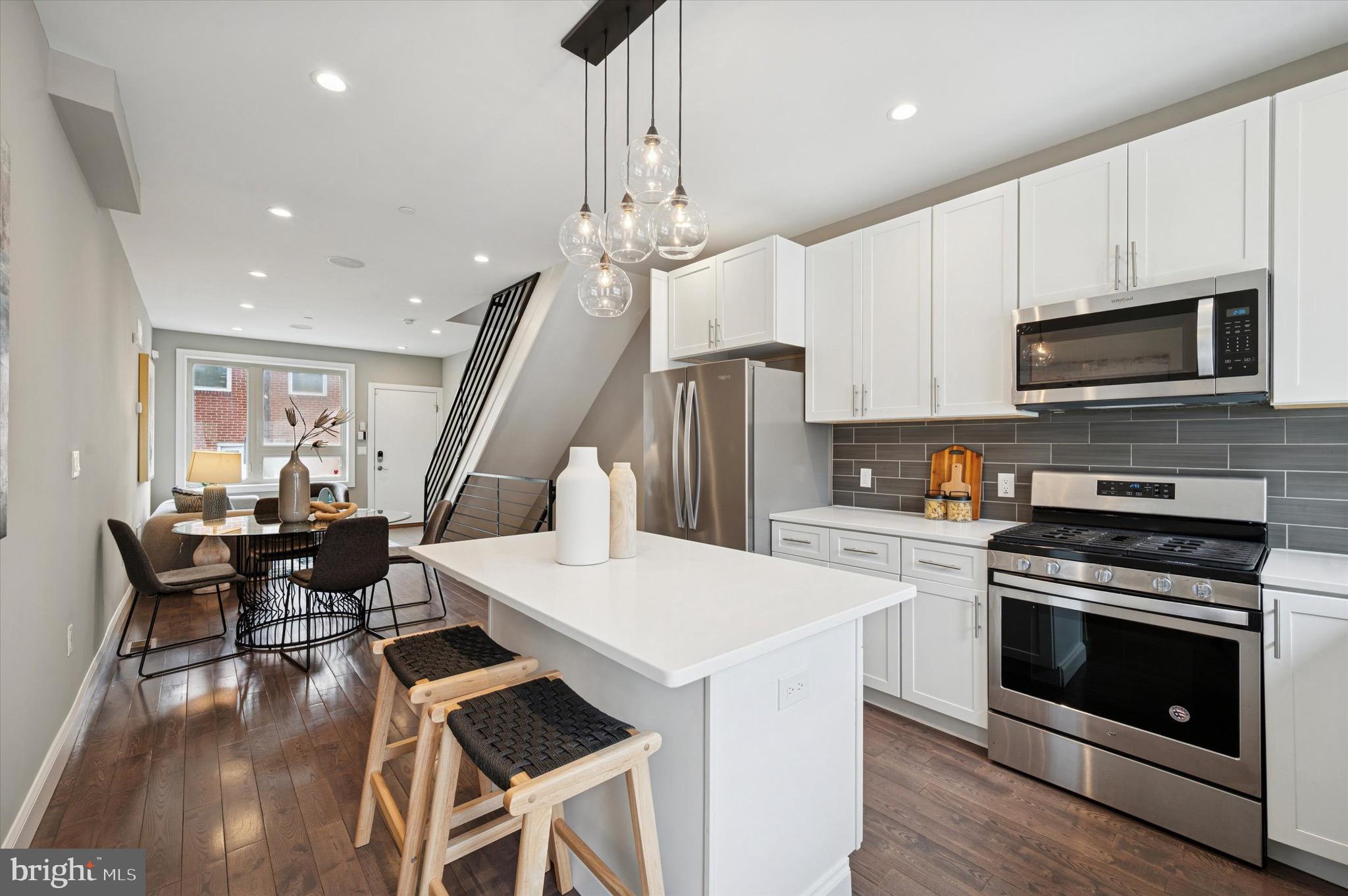 POINT BREEZE - Residential