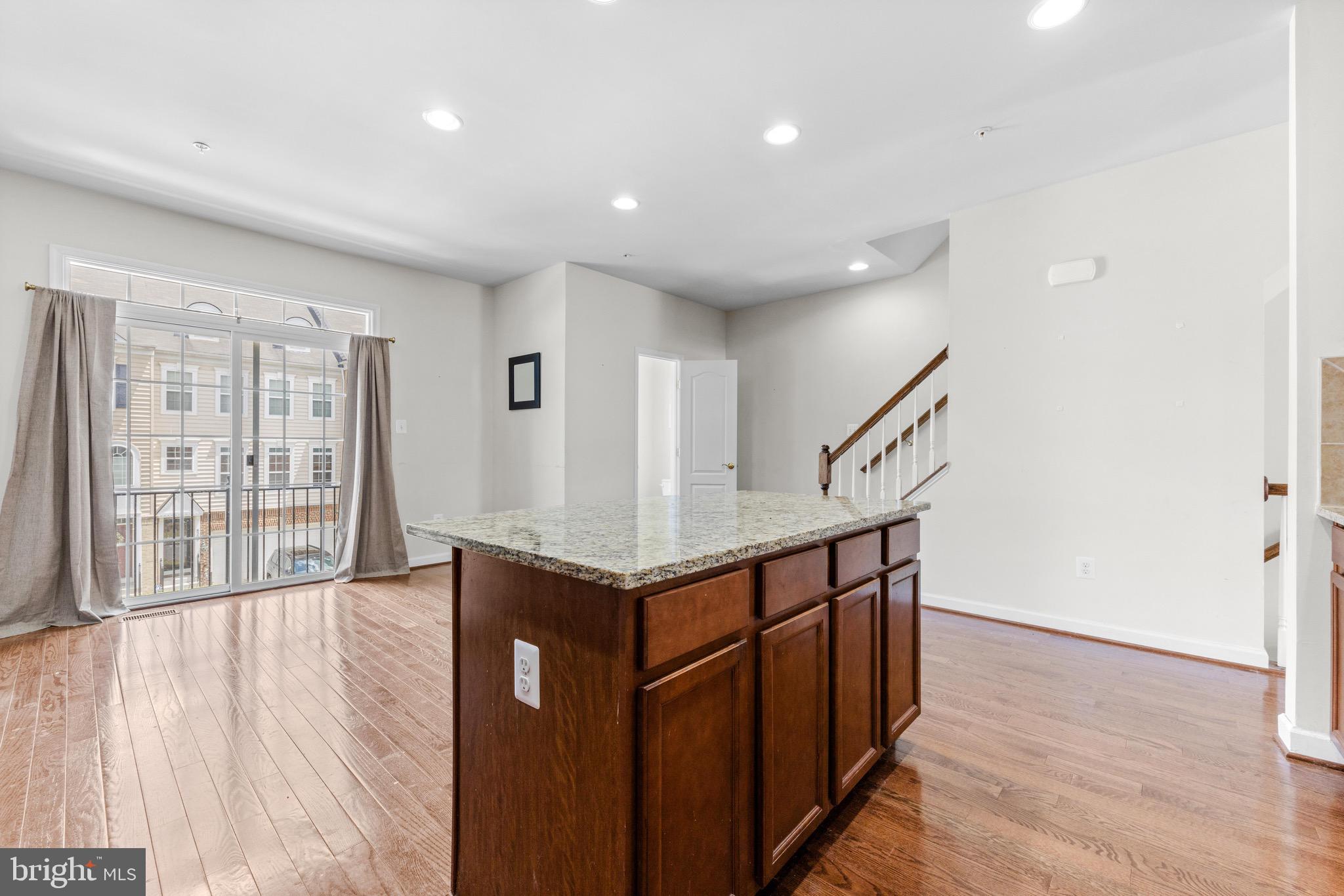 SUMMERFIELD - Residential