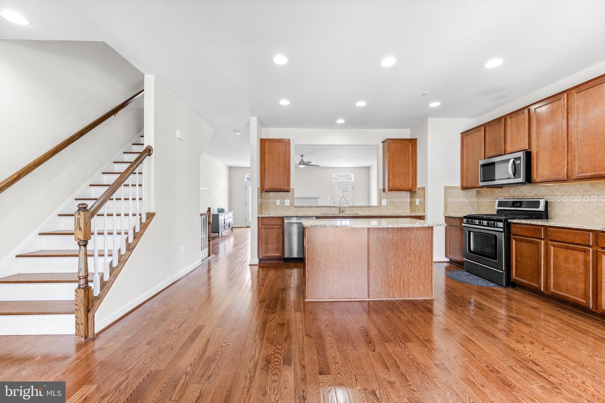 SUMMERFIELD - Residential