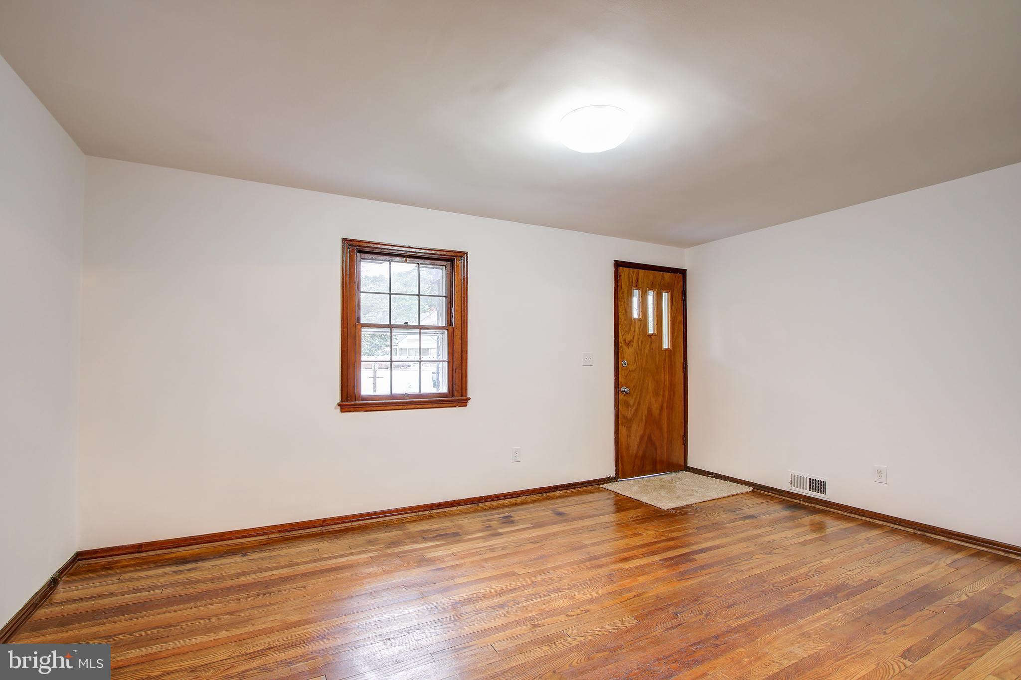 QUEENS CHAPEL MANOR - Residential