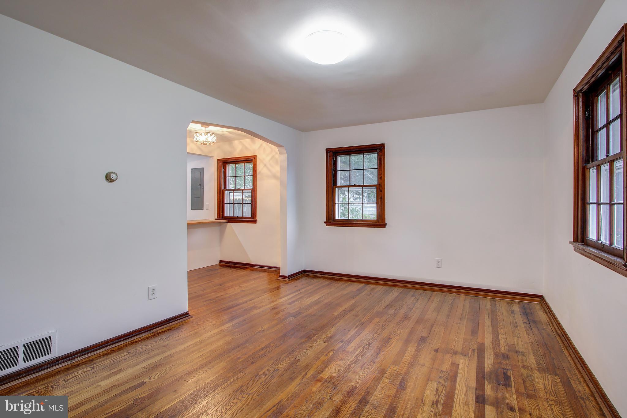 QUEENS CHAPEL MANOR - Residential