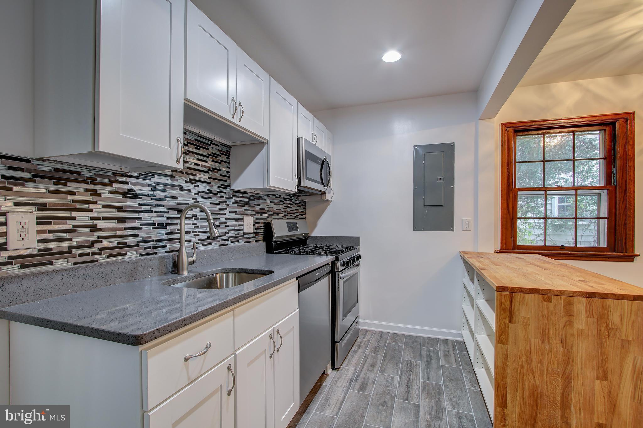 QUEENS CHAPEL MANOR - Residential