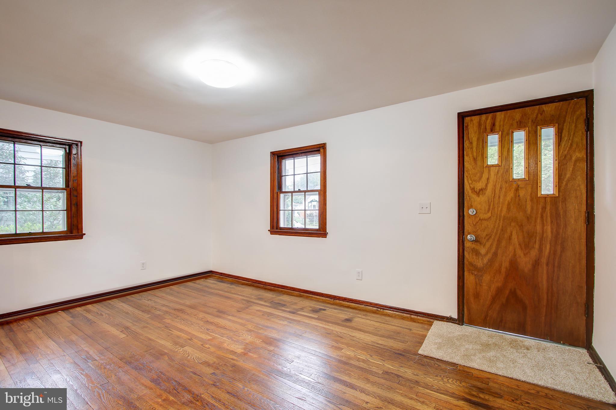 QUEENS CHAPEL MANOR - Residential