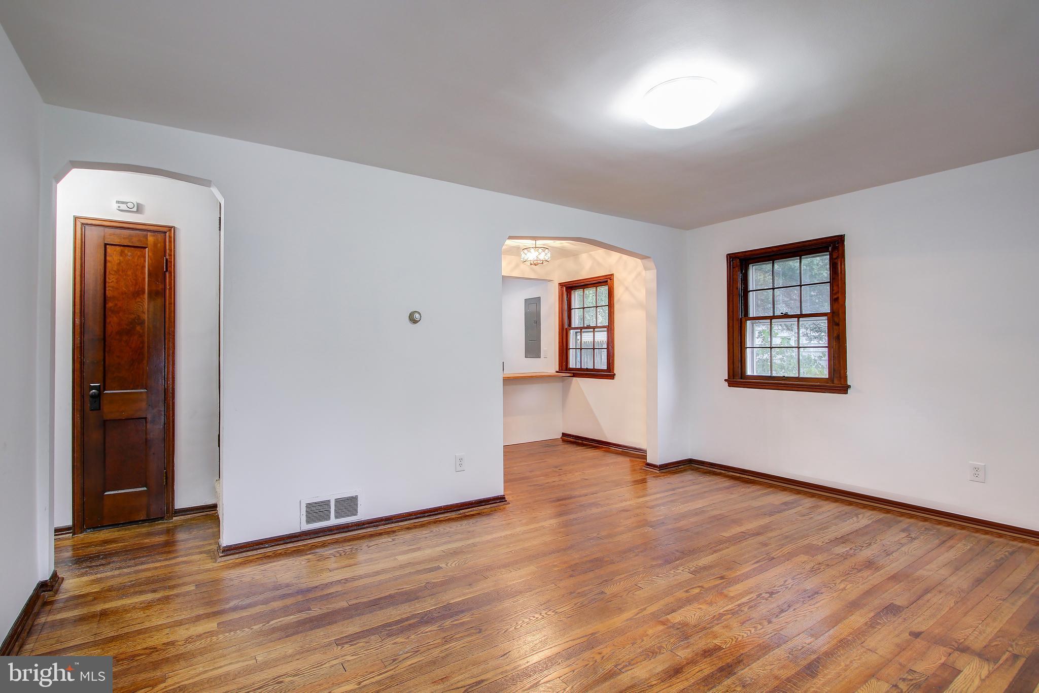 QUEENS CHAPEL MANOR - Residential