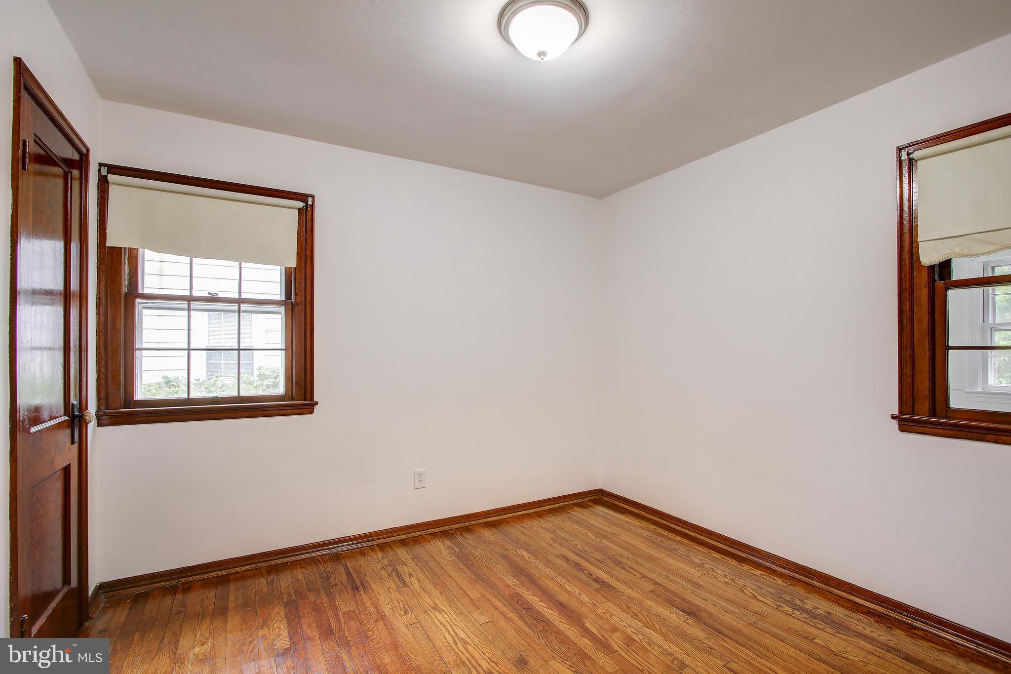 QUEENS CHAPEL MANOR - Residential