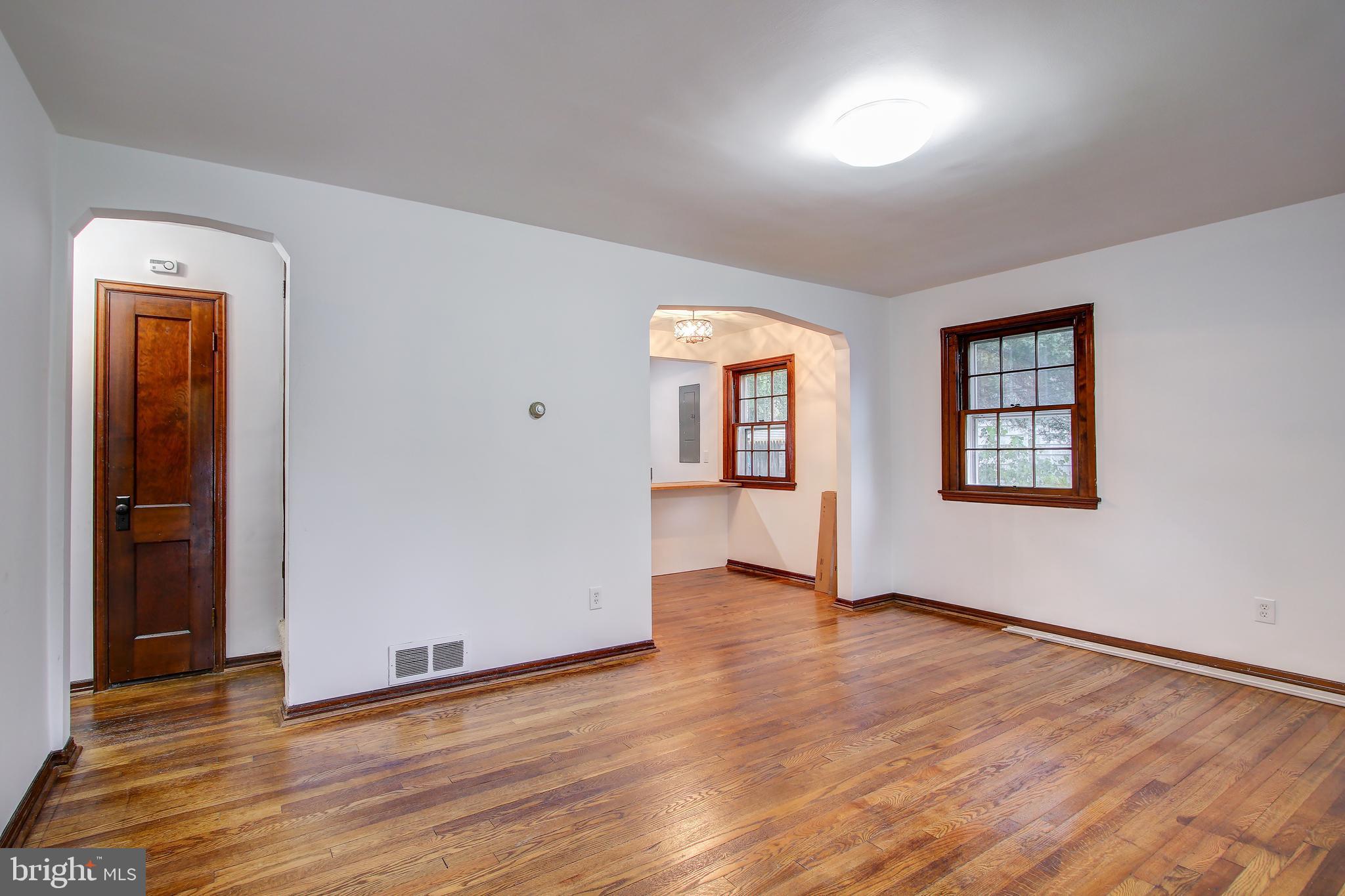 QUEENS CHAPEL MANOR - Residential