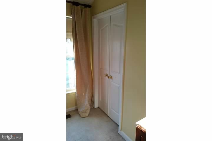 RUSSETT - Residential