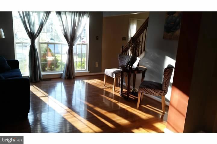 RUSSETT - Residential