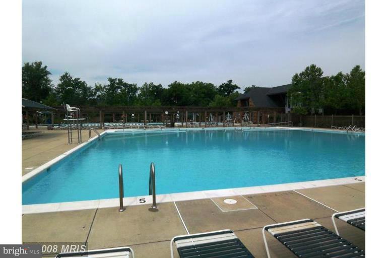 RUSSETT - Residential