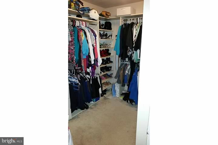 RUSSETT - Residential