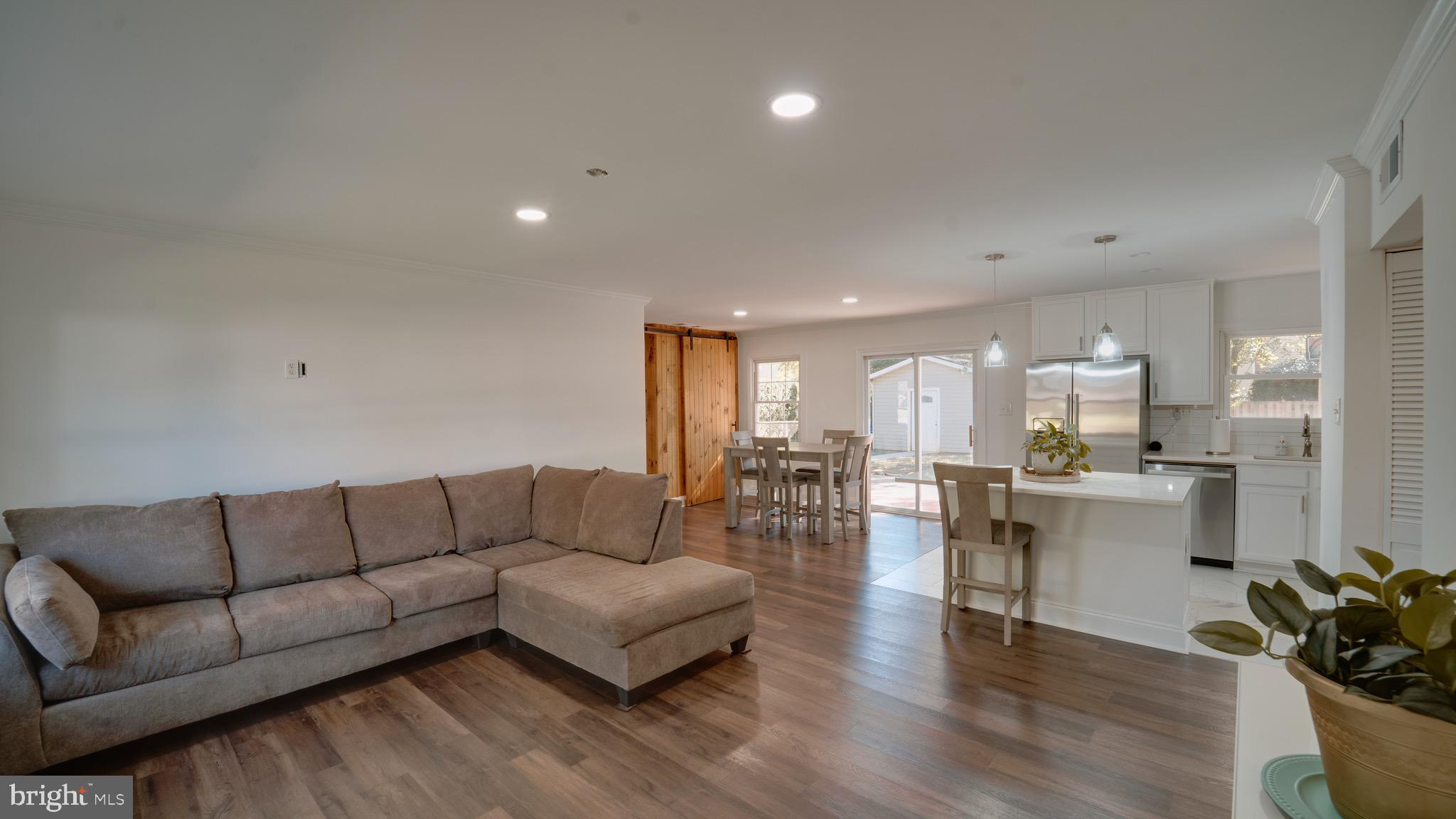 312 E GORDON STREET