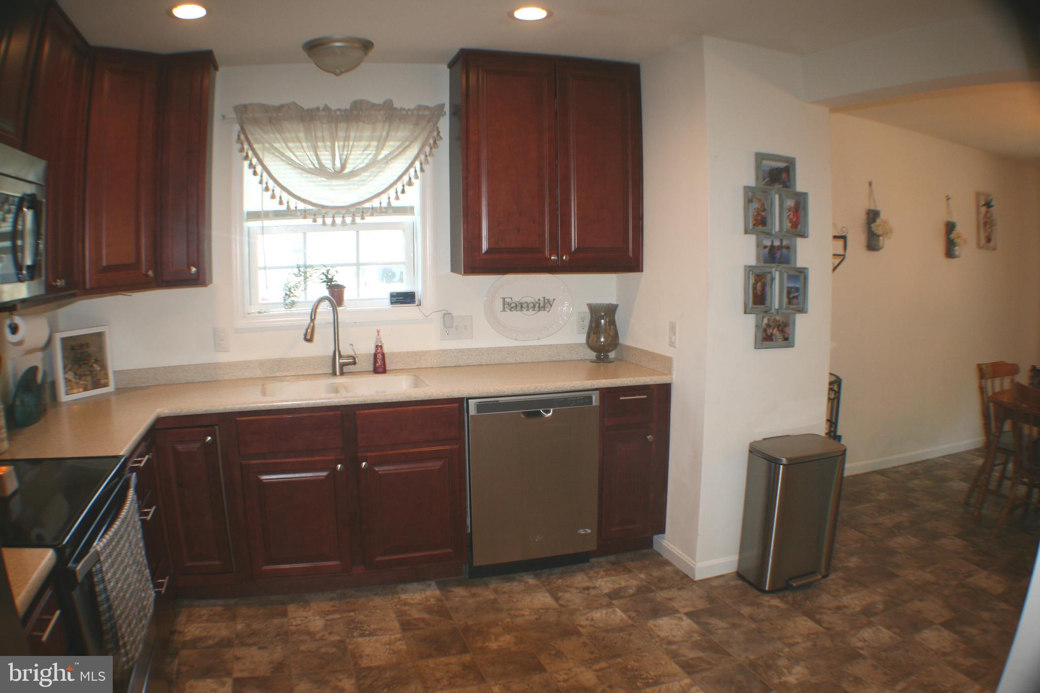 15 BLAZING STAR COURT