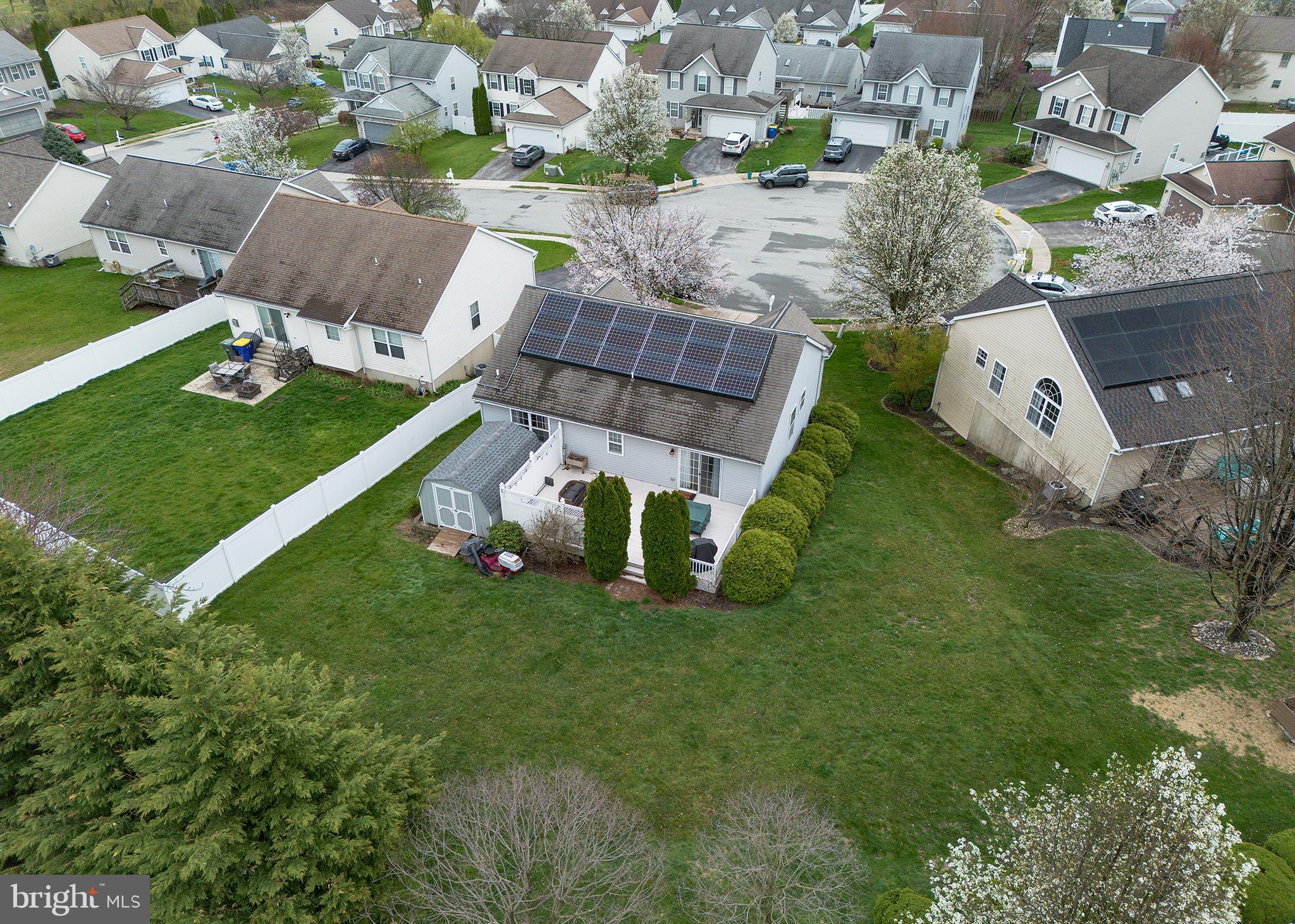 606 BUTTERFLY CIRCLE