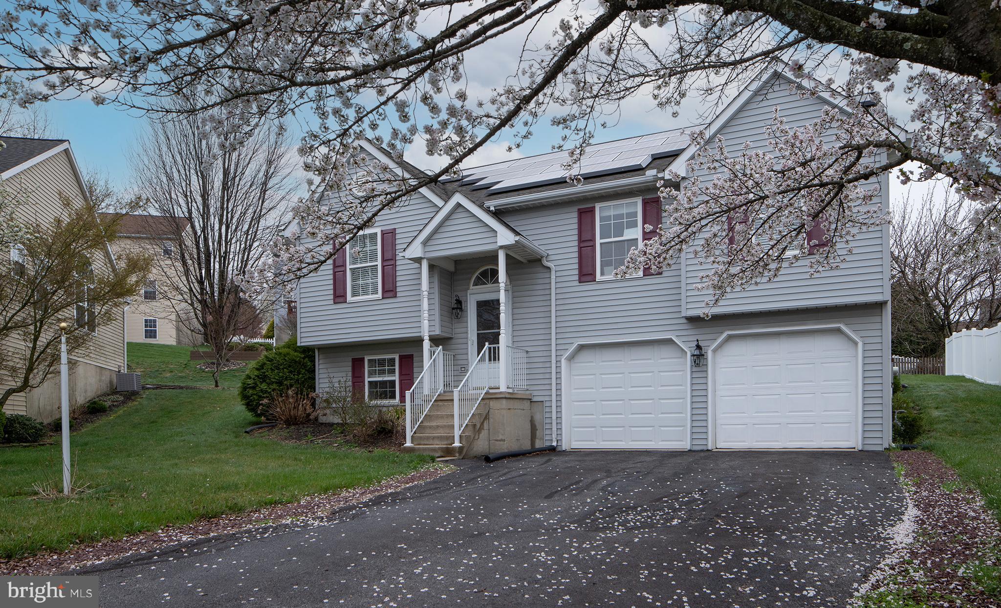 BLOSSOM HILL - Residential