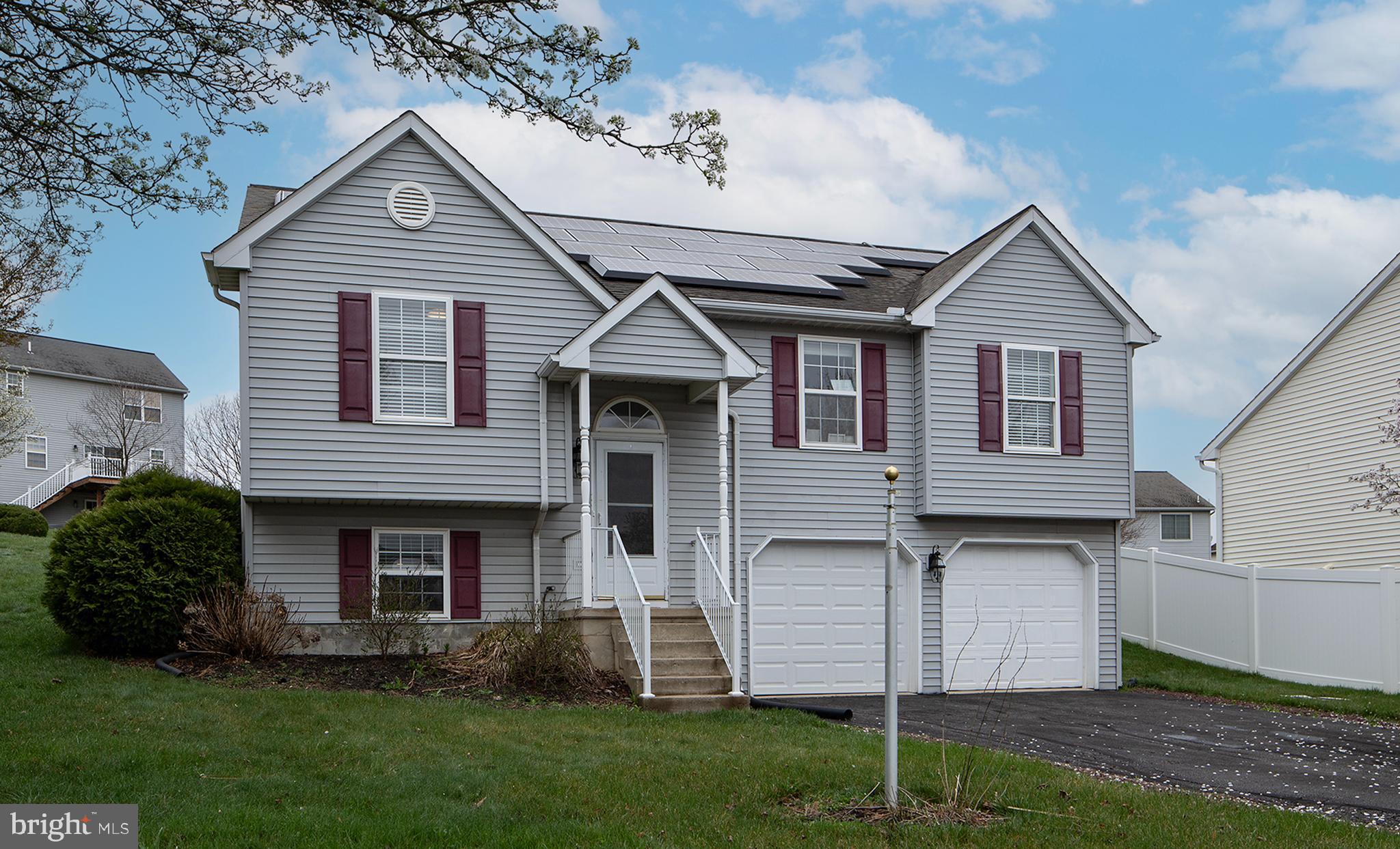 606 BUTTERFLY CIRCLE