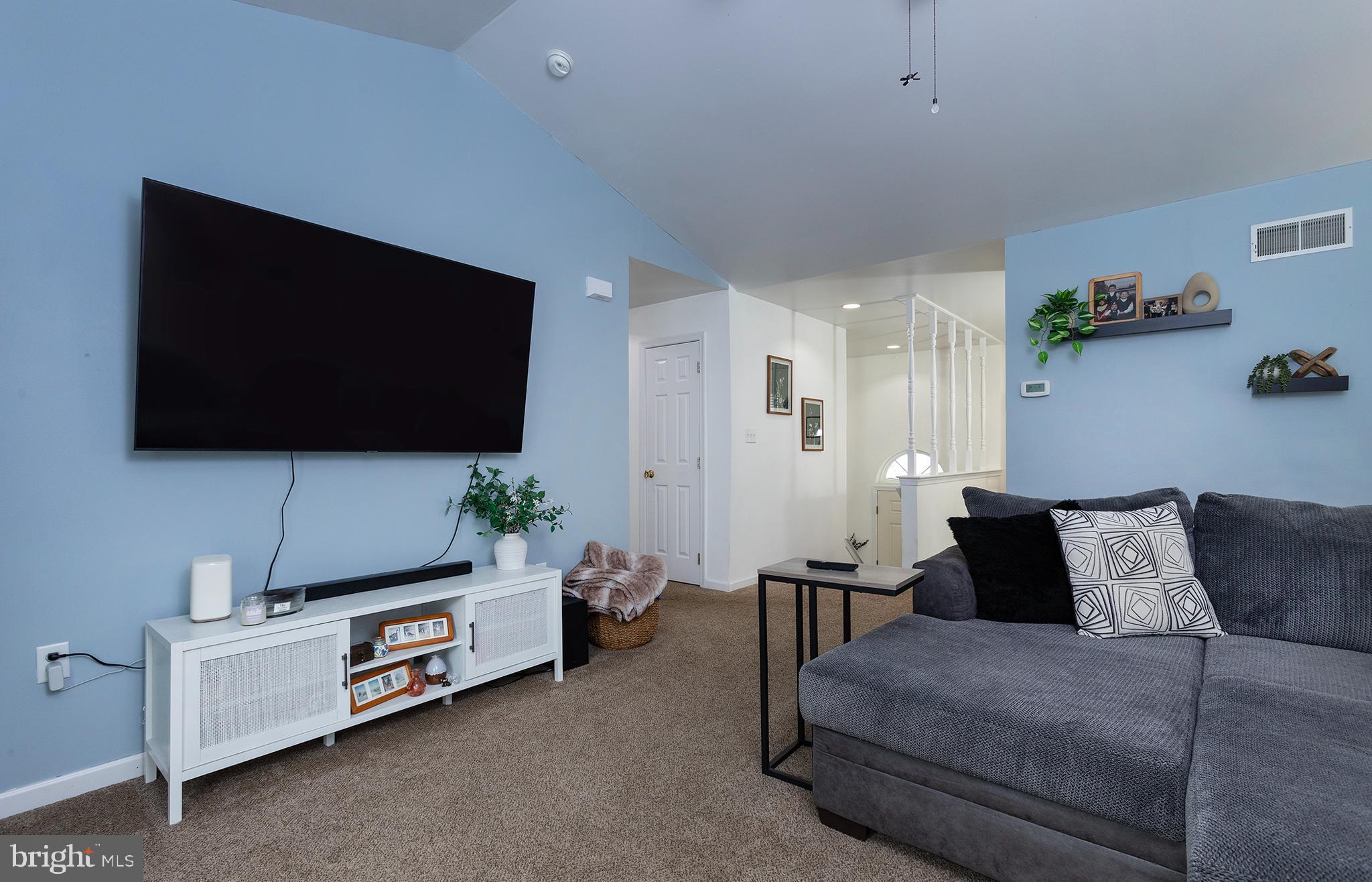 BLOSSOM HILL - Residential