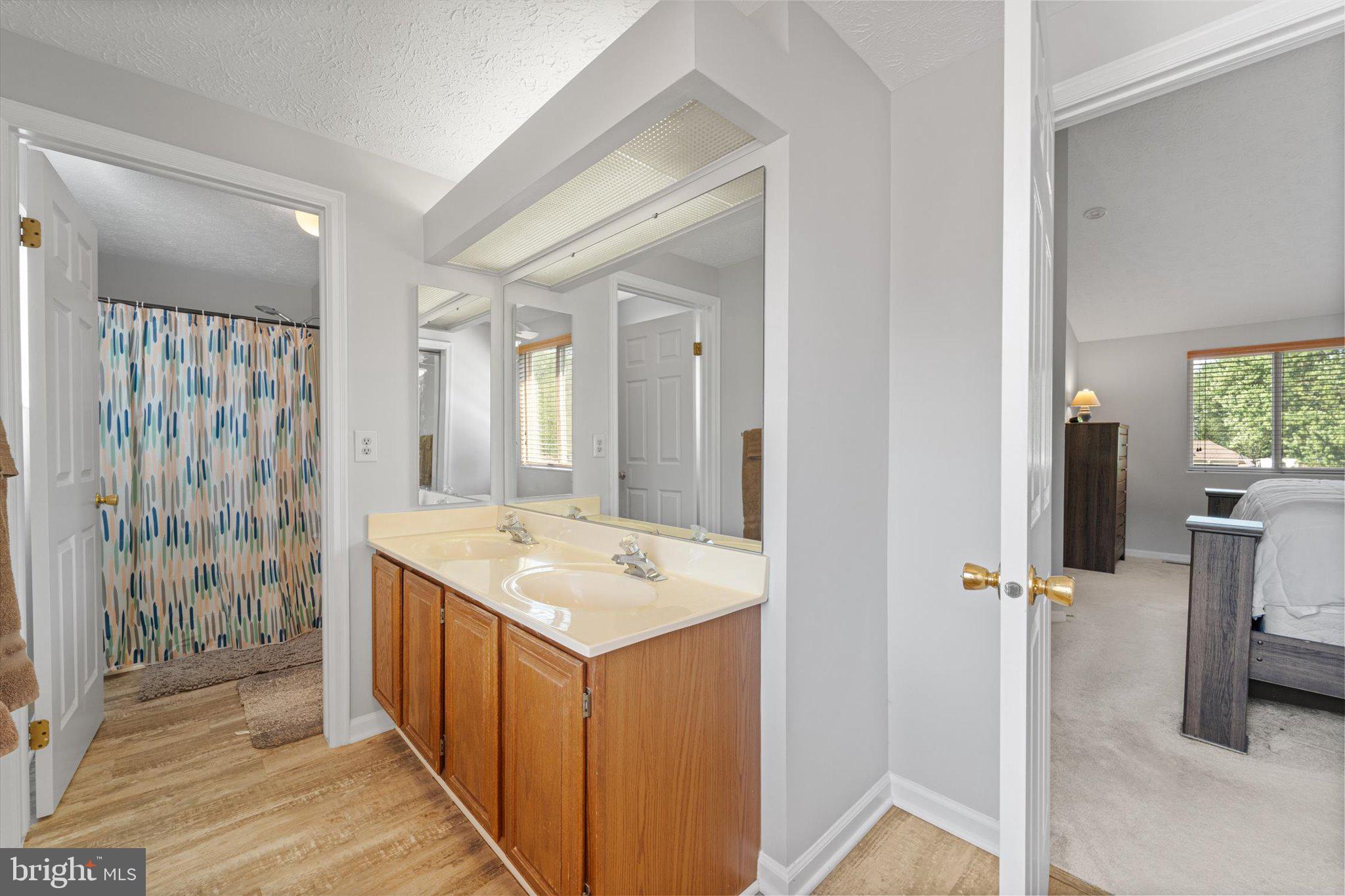 JACKSON MANOR - Residential