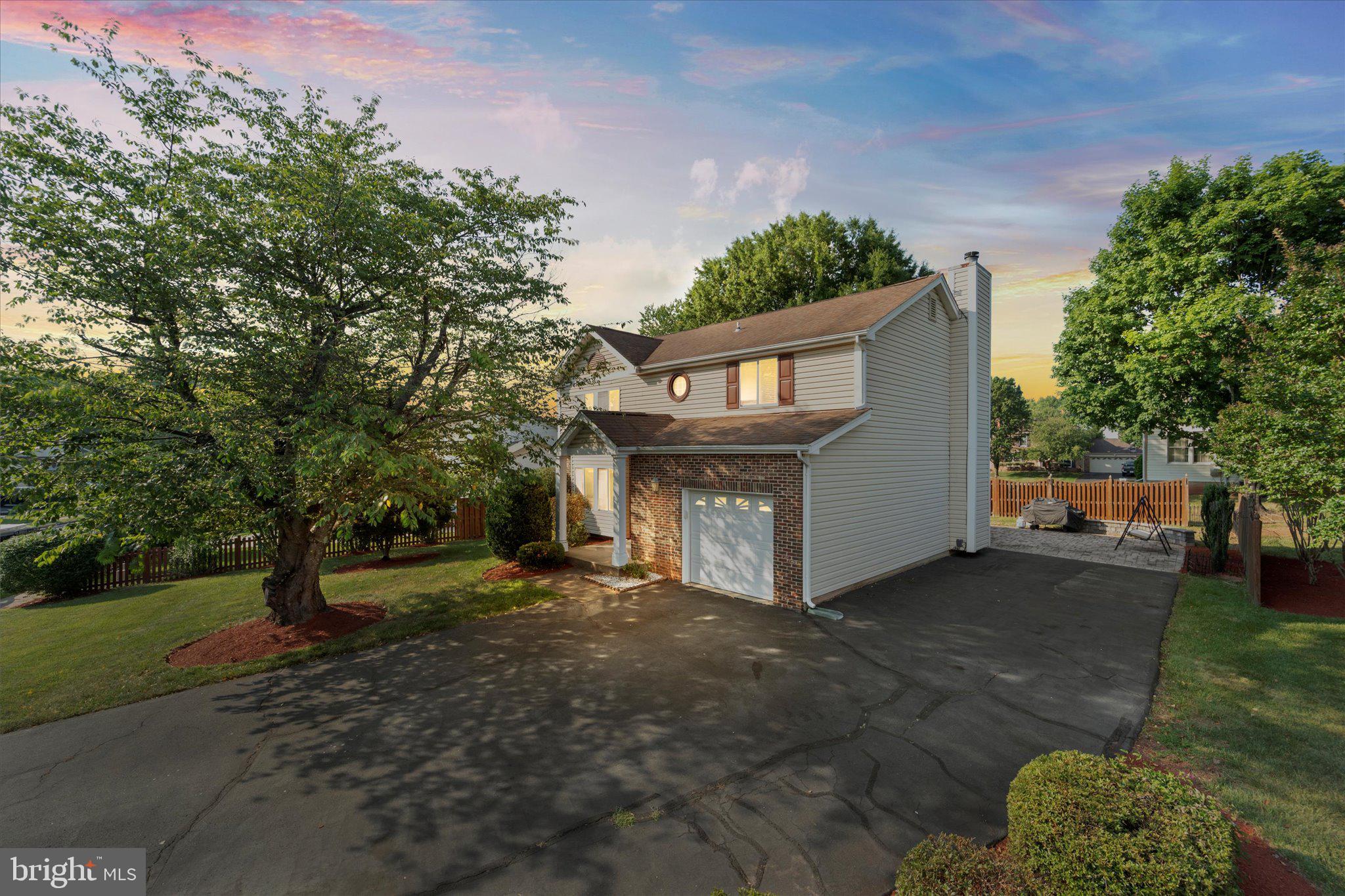 JACKSON MANOR - Residential