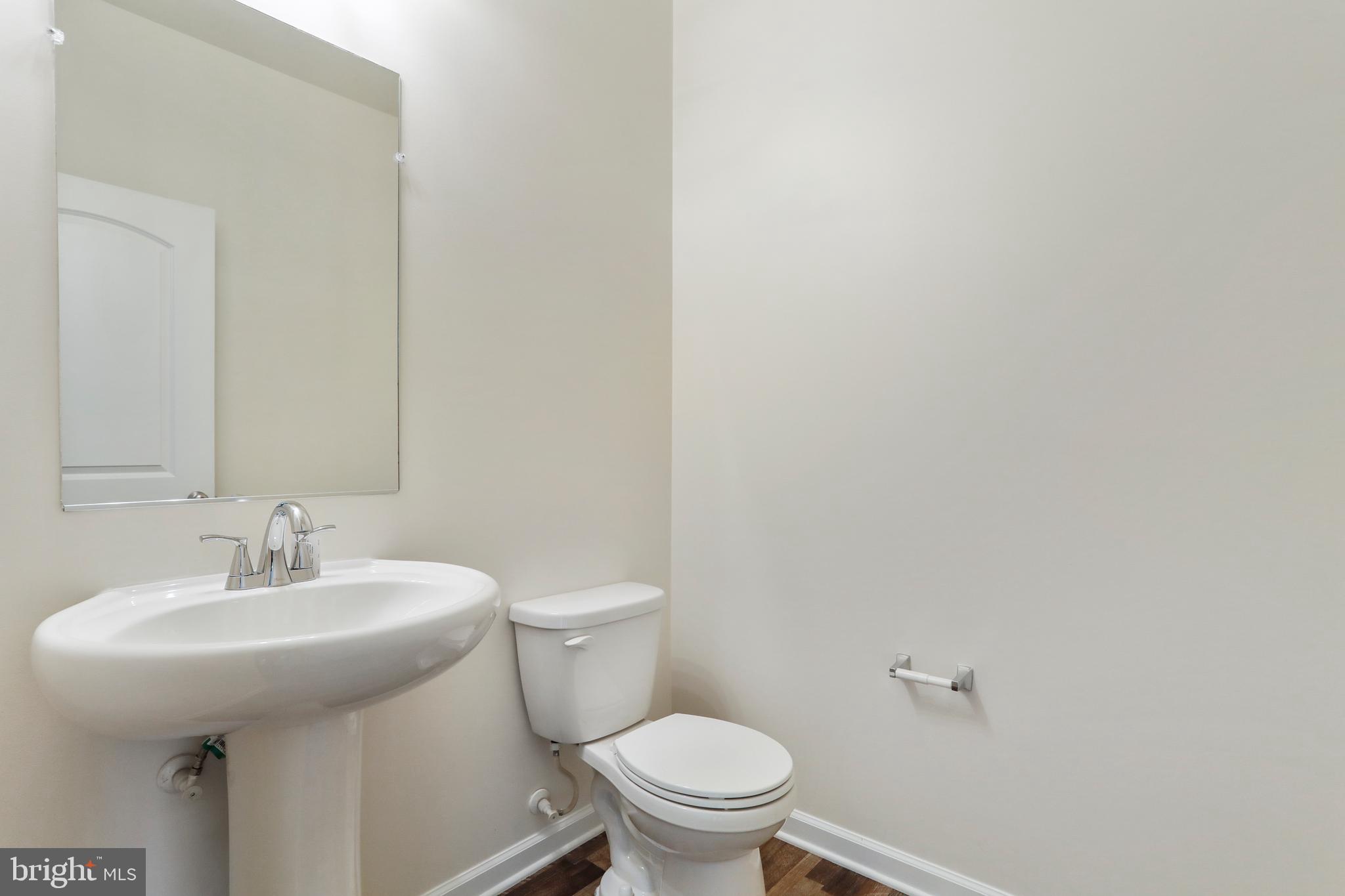 MCGINNIS POINT - Residential