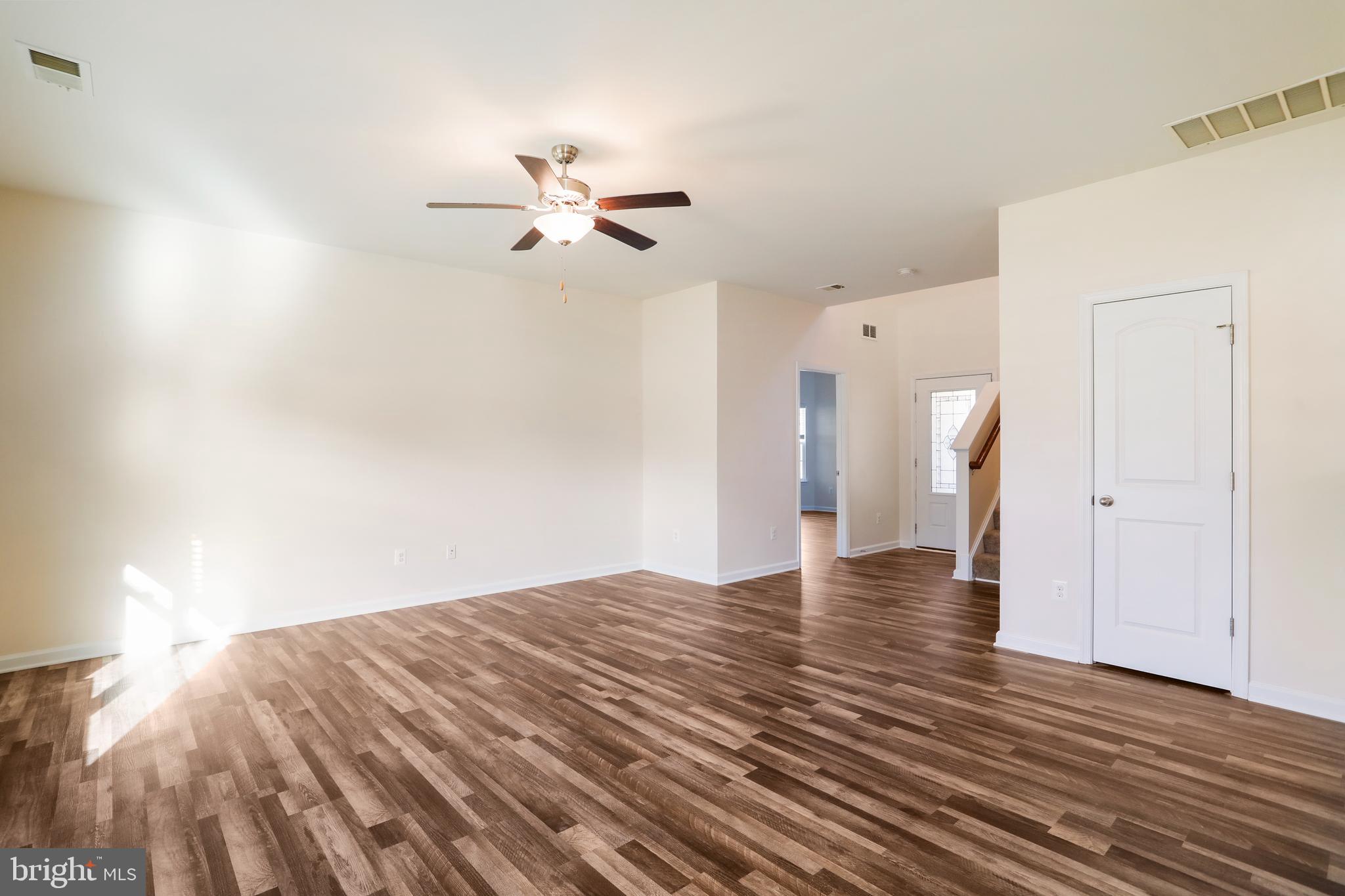 MCGINNIS POINT - Residential