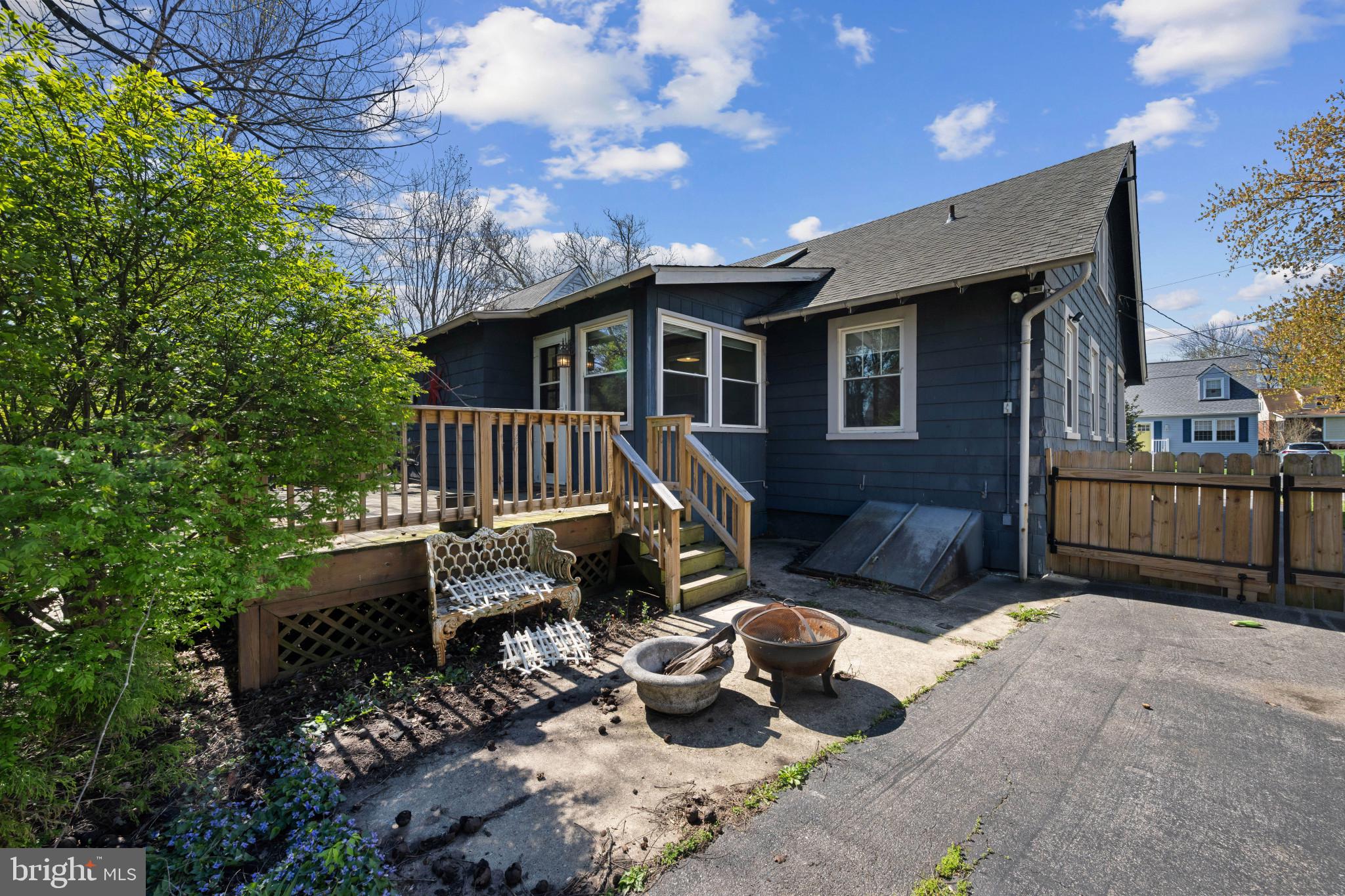 LUTHER VILLAGE - Residential