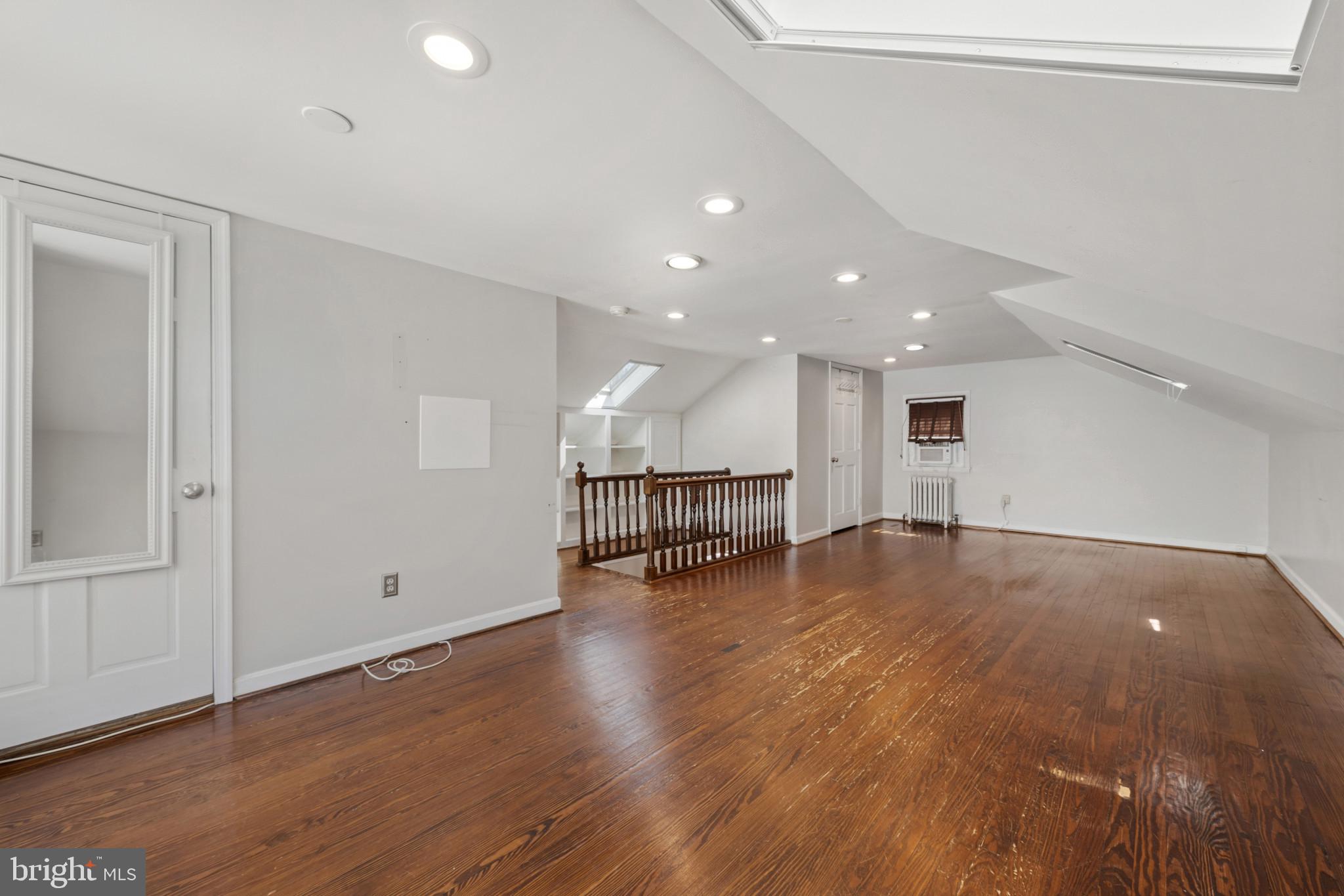 LUTHER VILLAGE - Residential