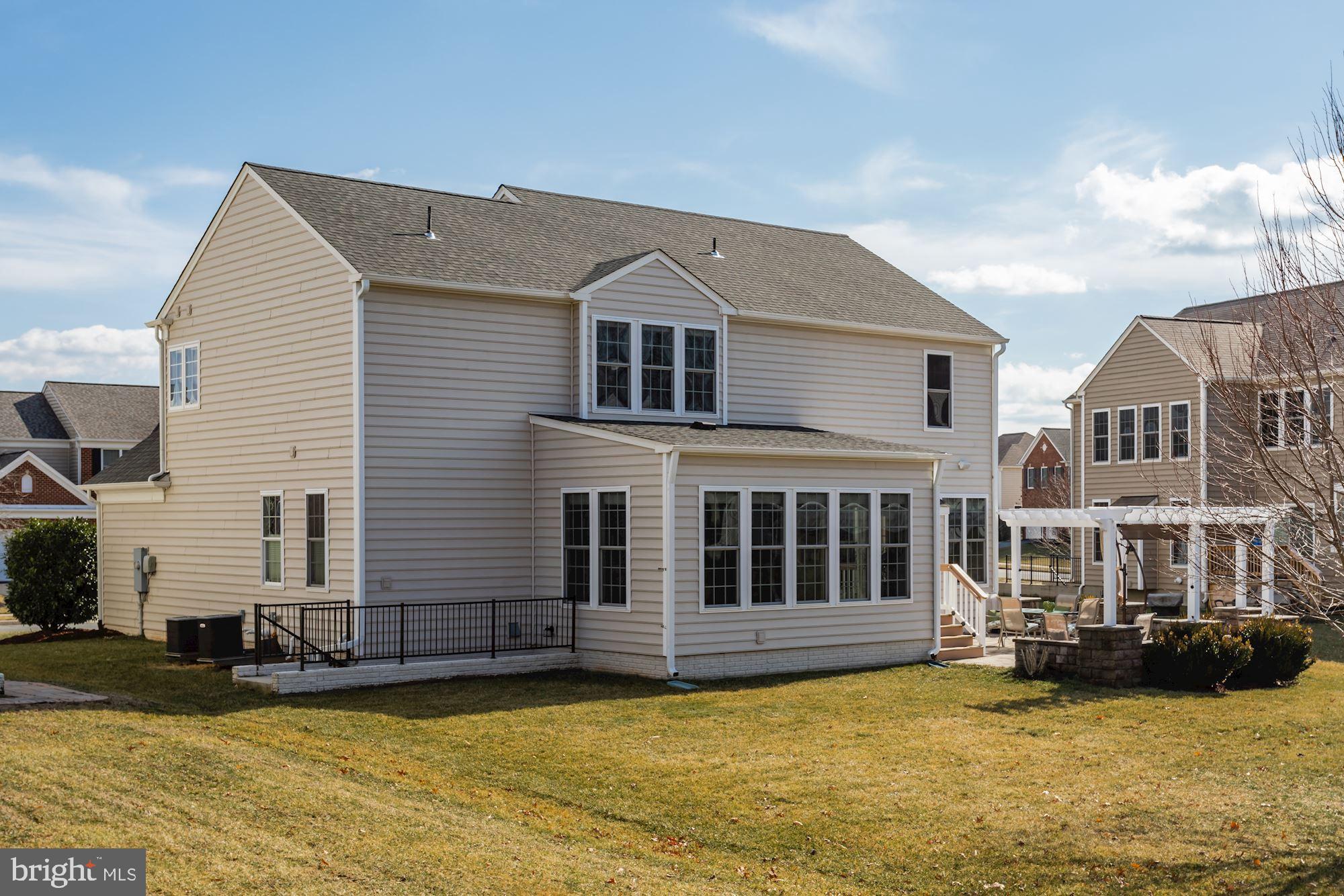 MAYFIELD TRACE - Residential