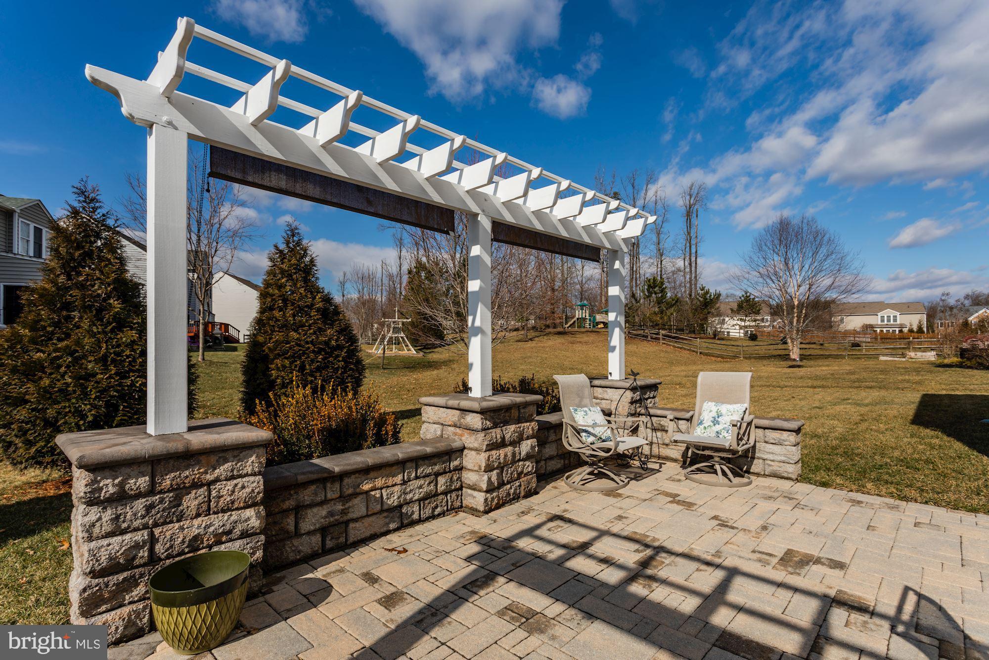 MAYFIELD TRACE - Residential