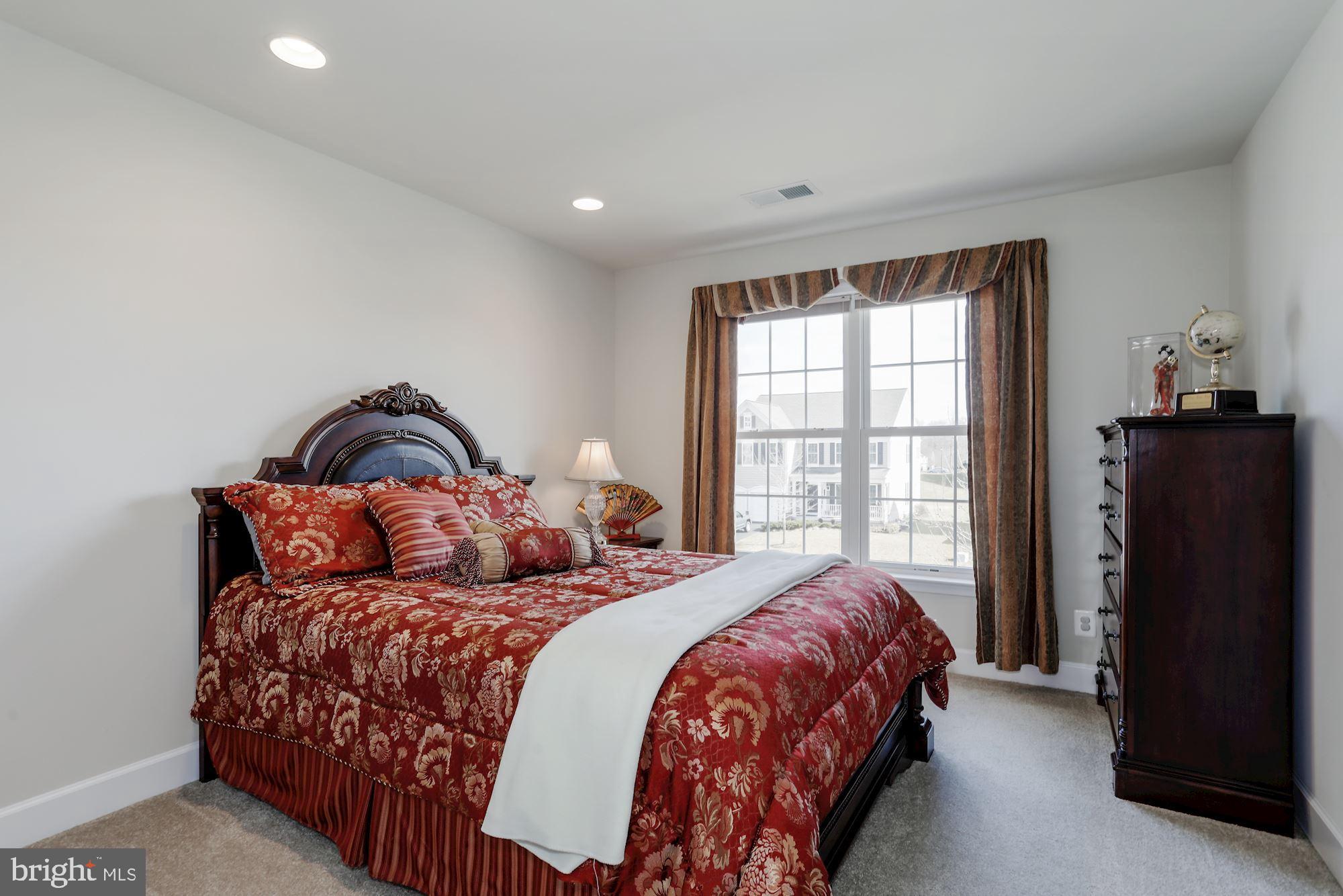 MAYFIELD TRACE - Residential