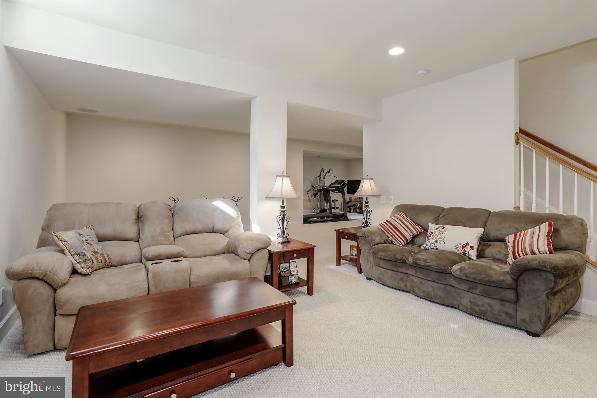 MAYFIELD TRACE - Residential