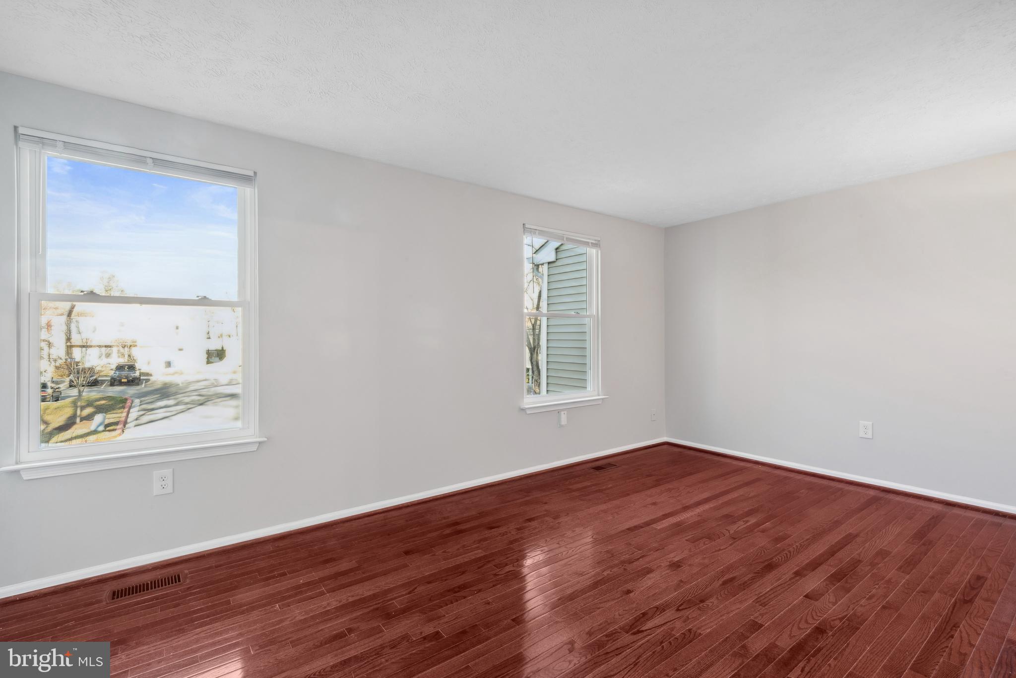 VILLAGE OF OWEN BROWN - Residential