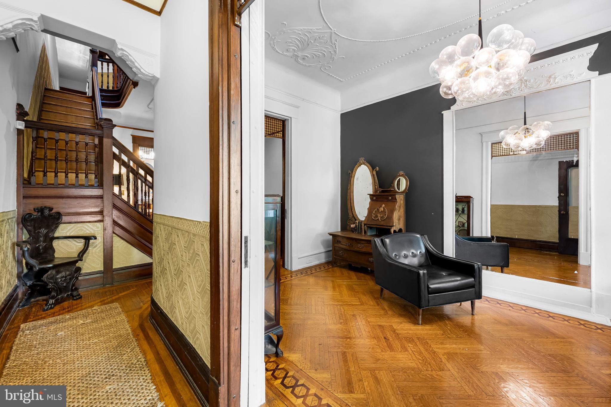 AUCHENTOROLY TERRACE HISTORIC DISTRICT - Residential Lease