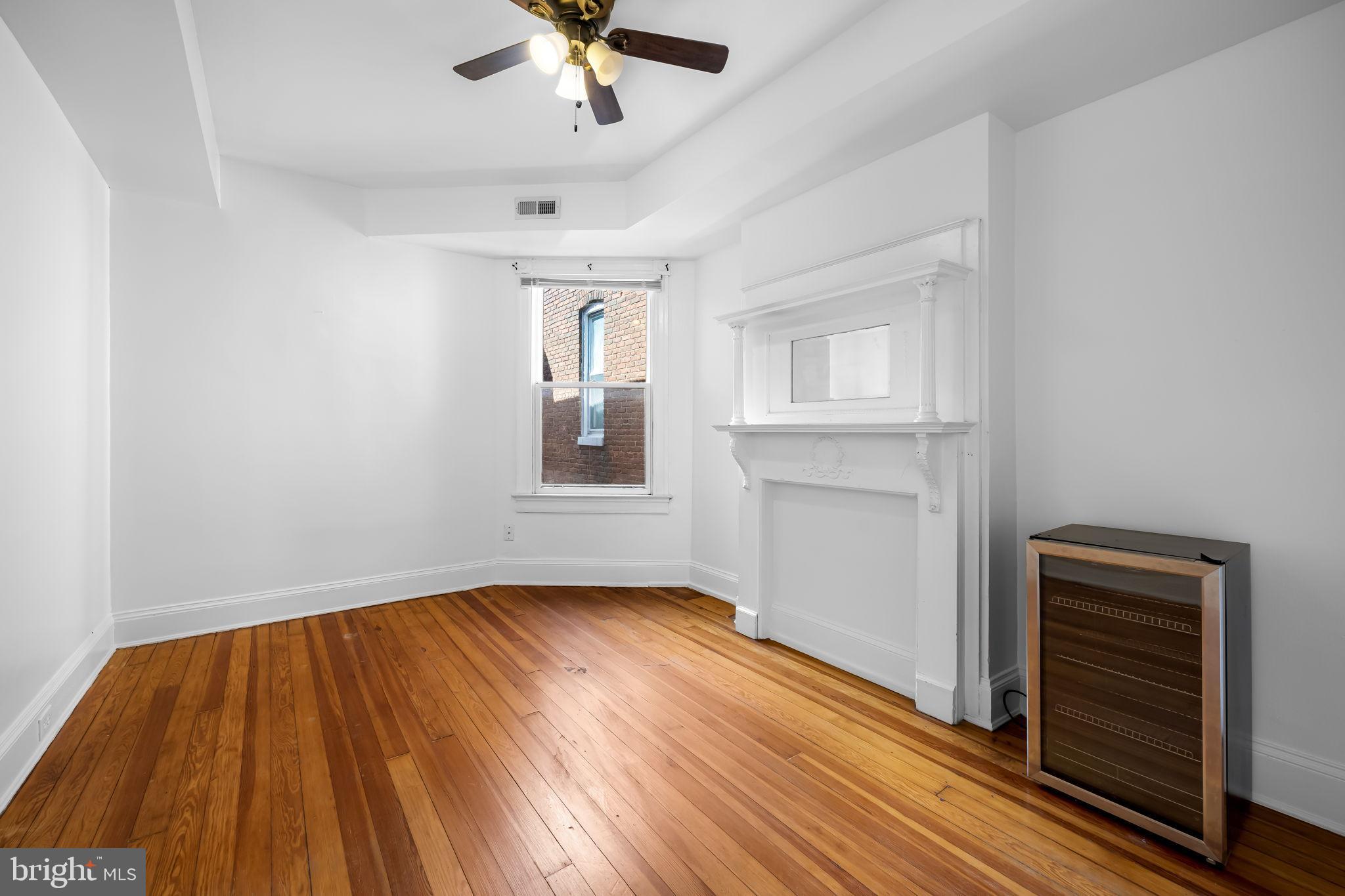 AUCHENTOROLY TERRACE HISTORIC DISTRICT - Residential Lease