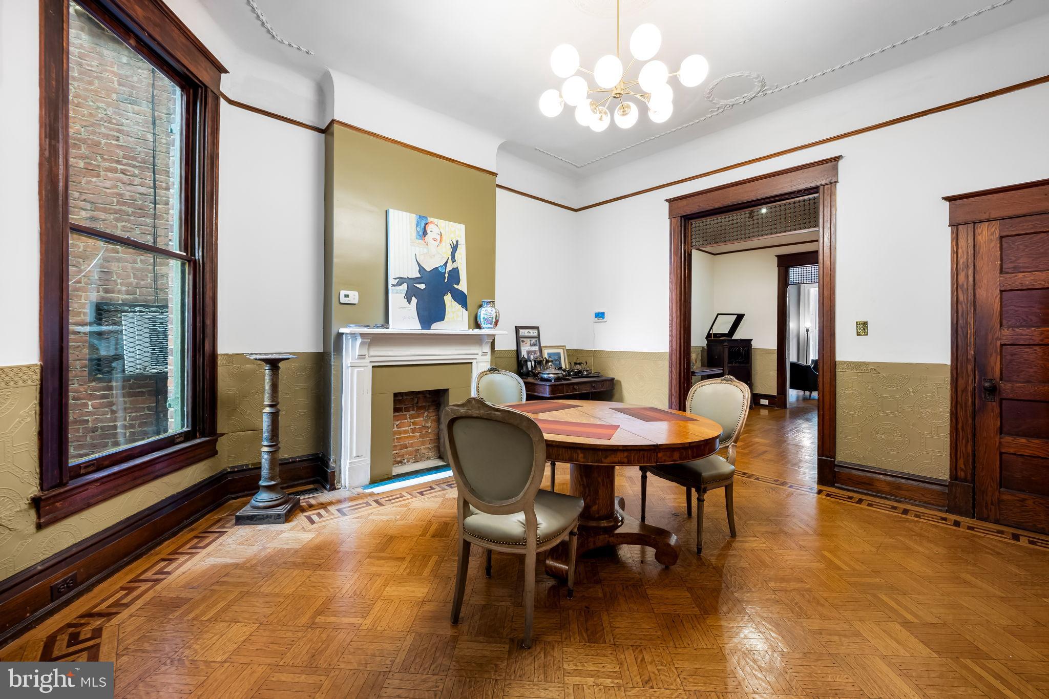 AUCHENTOROLY TERRACE HISTORIC DISTRICT - Residential Lease