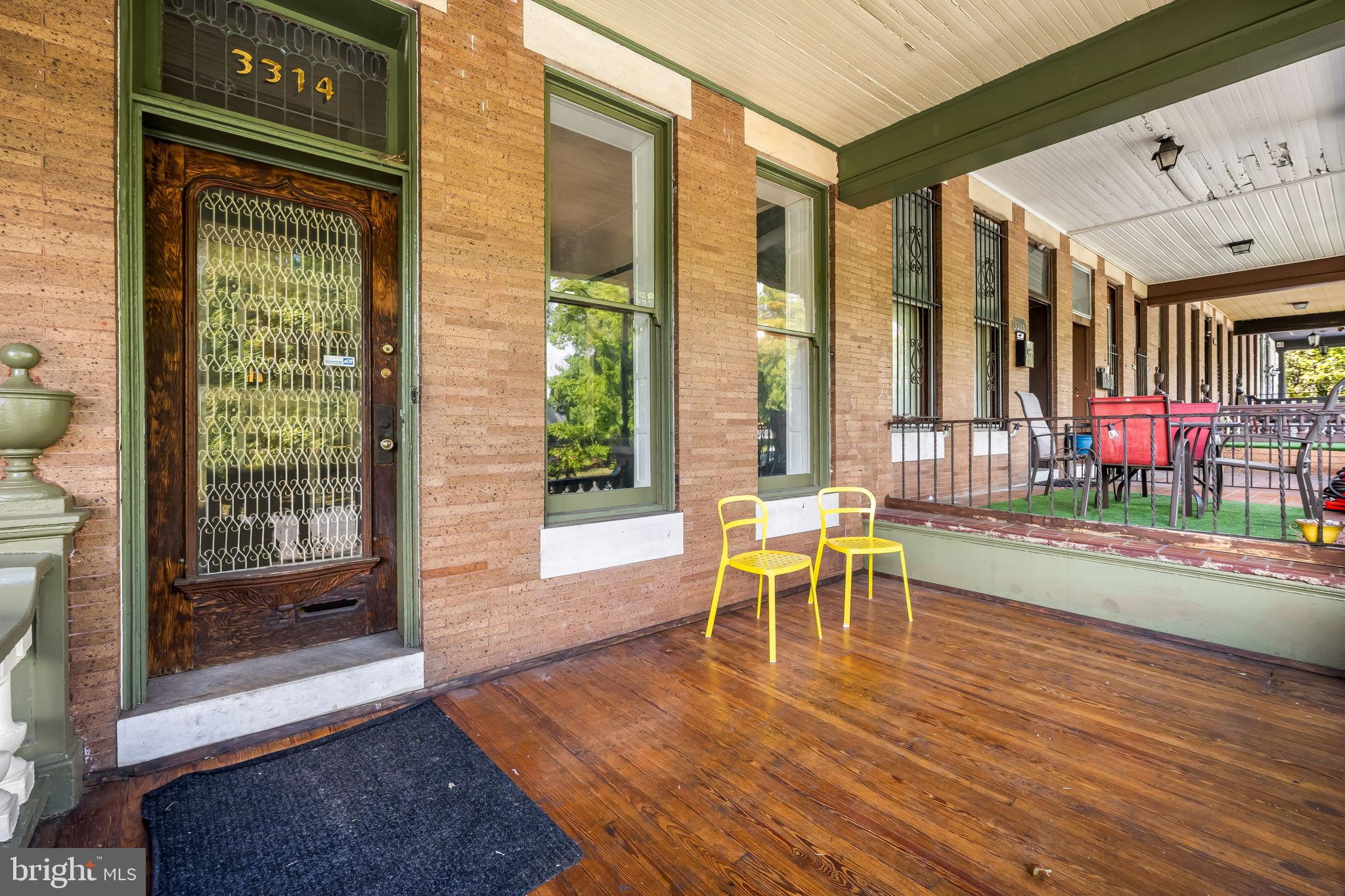 AUCHENTOROLY TERRACE HISTORIC DISTRICT - Residential Lease