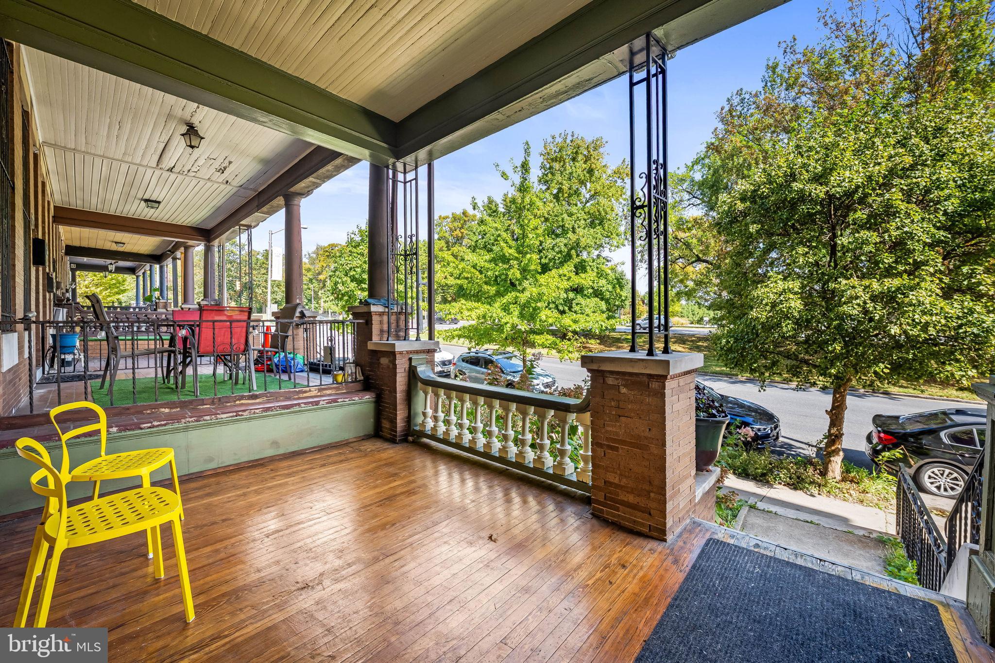 AUCHENTOROLY TERRACE HISTORIC DISTRICT - Residential Lease