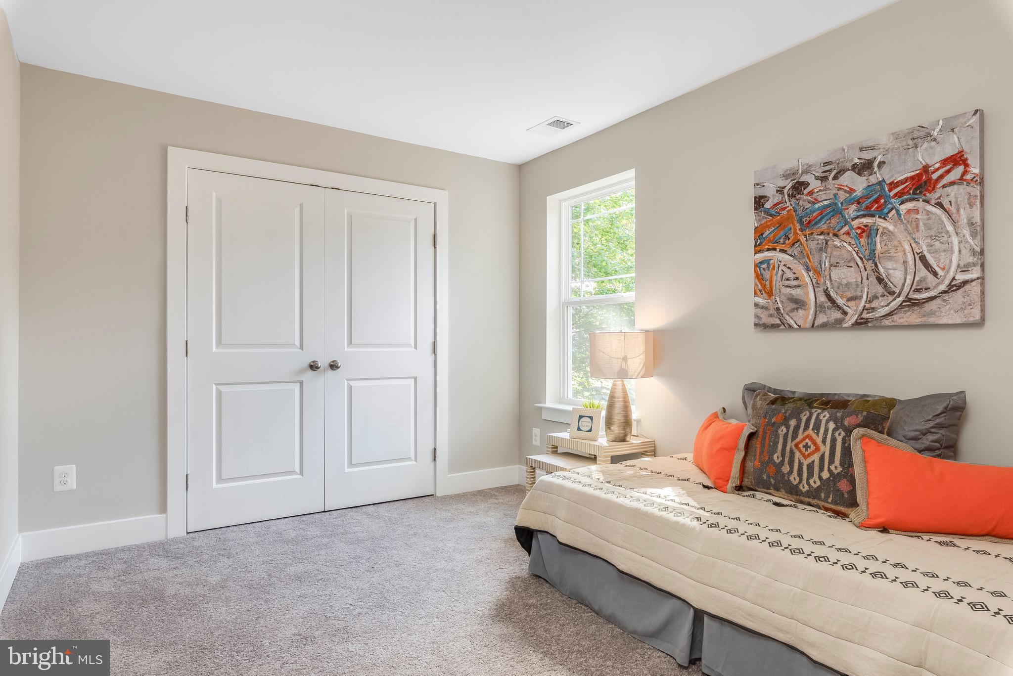 SEVERNA PARK - Residential