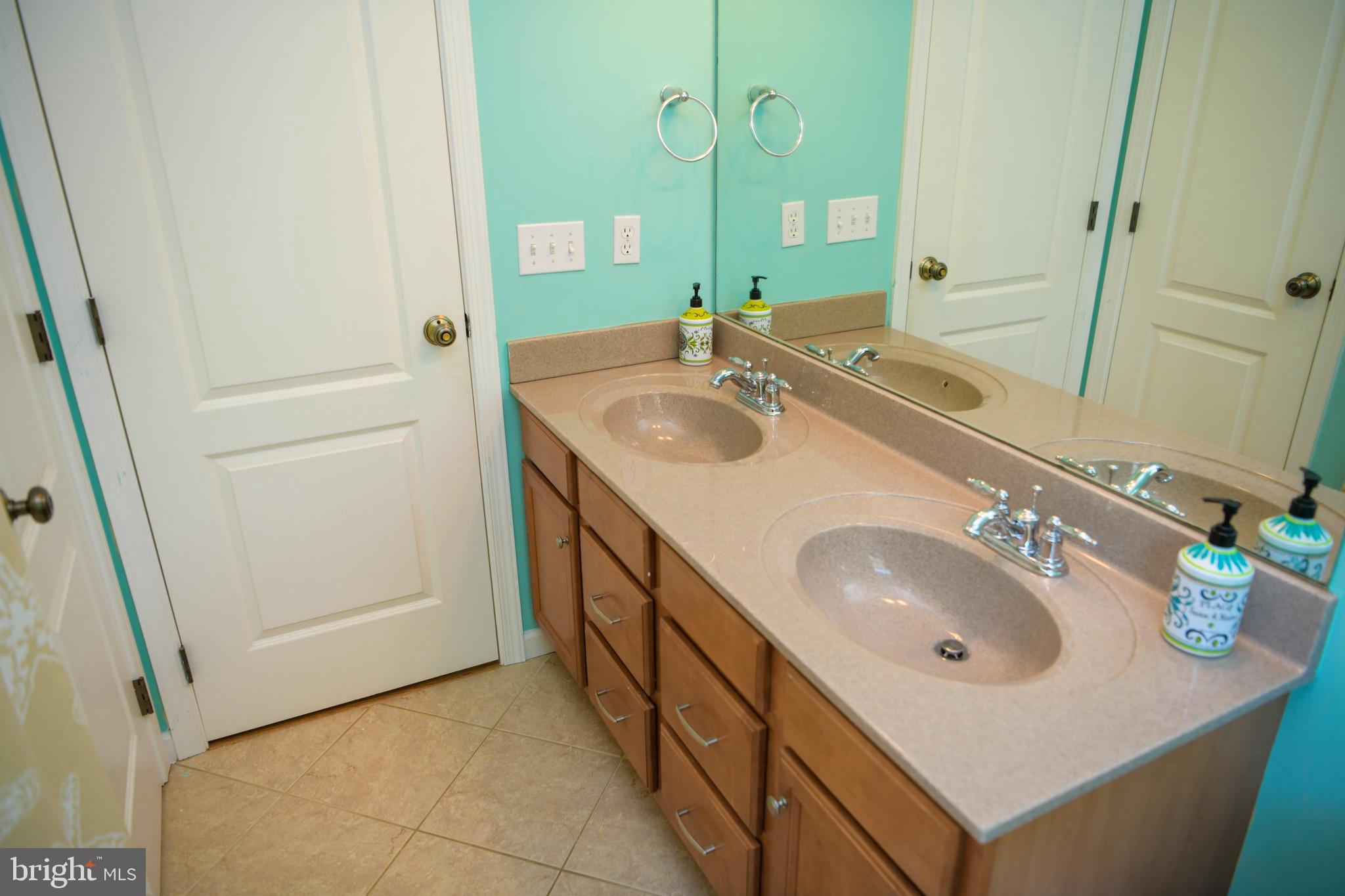 SUNSET RIDGE - Residential