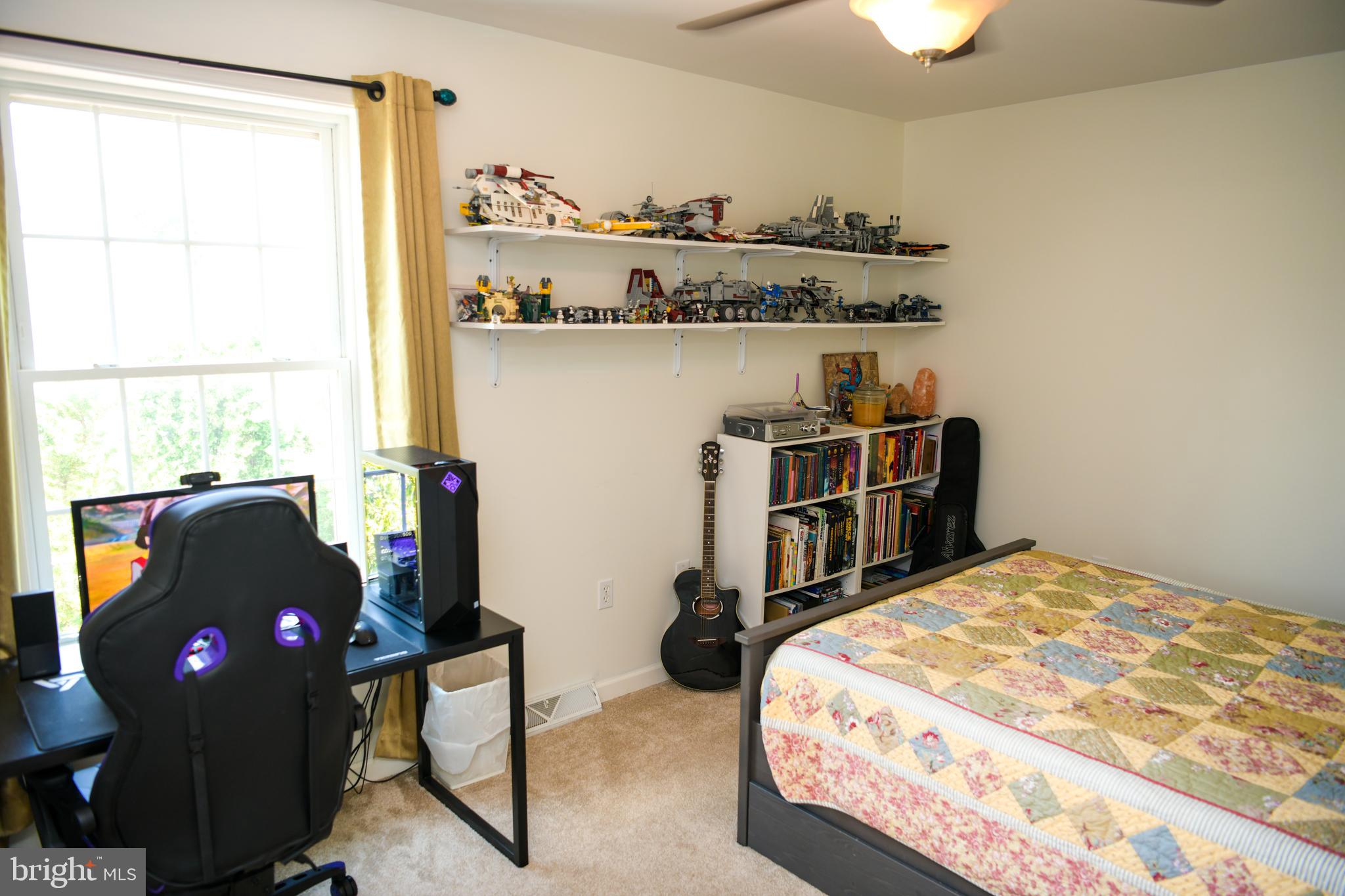 SUNSET RIDGE - Residential