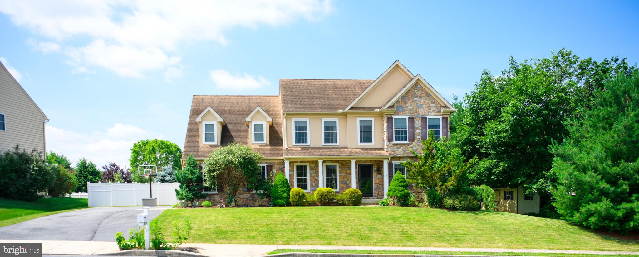 SUNSET RIDGE - Residential