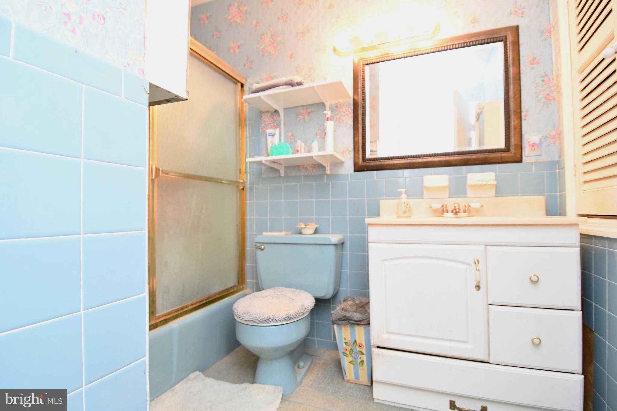 WESTBURY - Residential